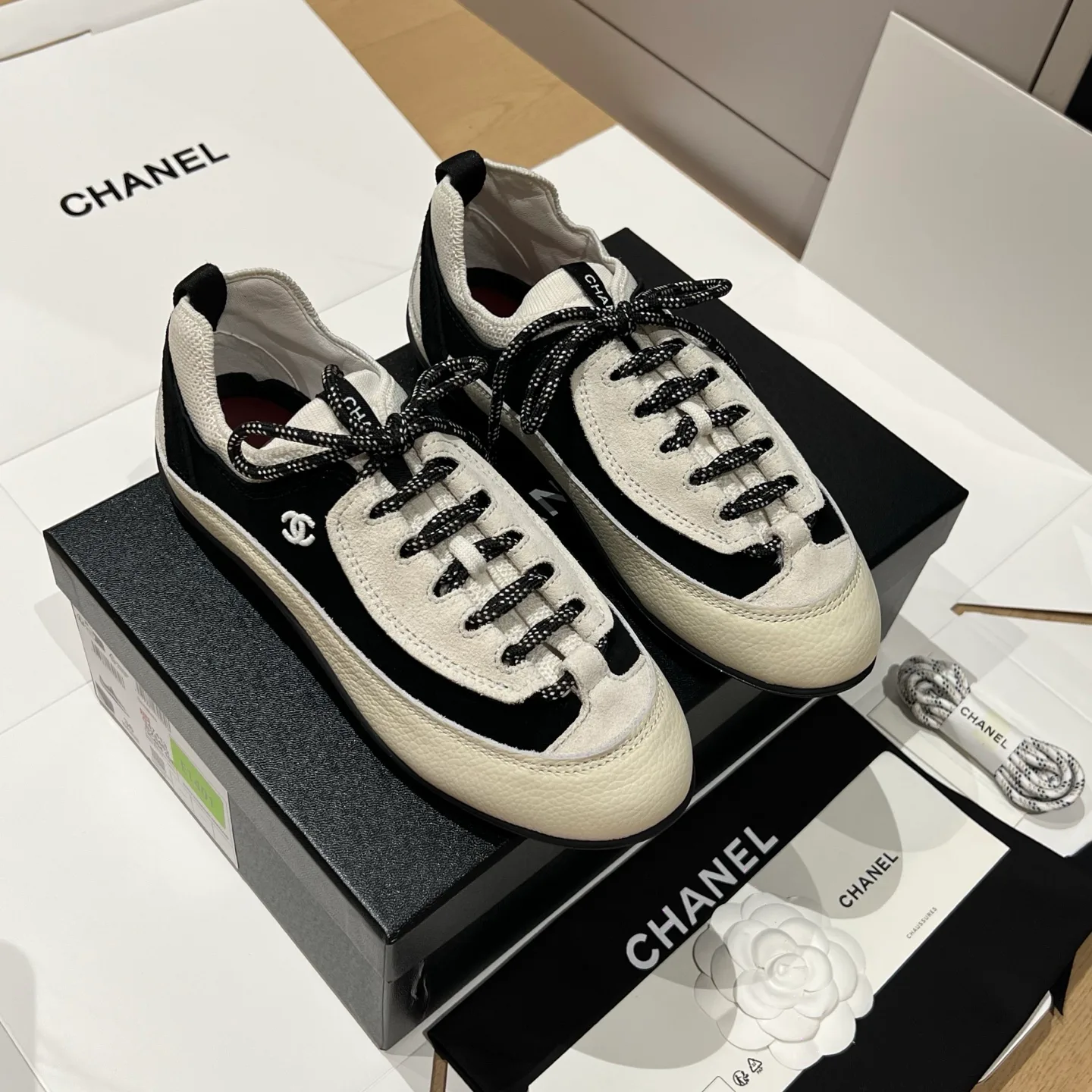 Women's Sneakers CHANEL 17415064
