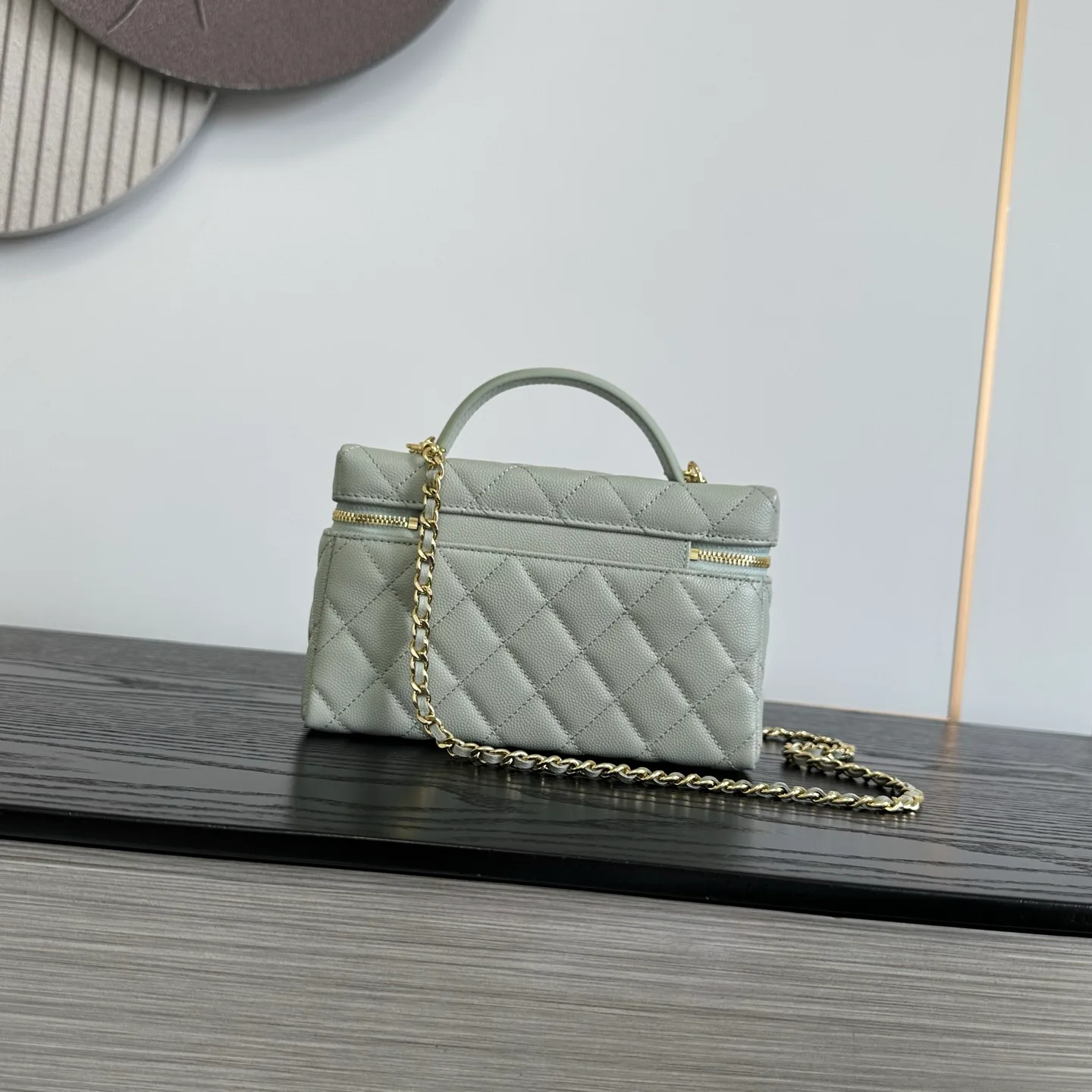 Women's Classic Handbags CHANEL 18186211