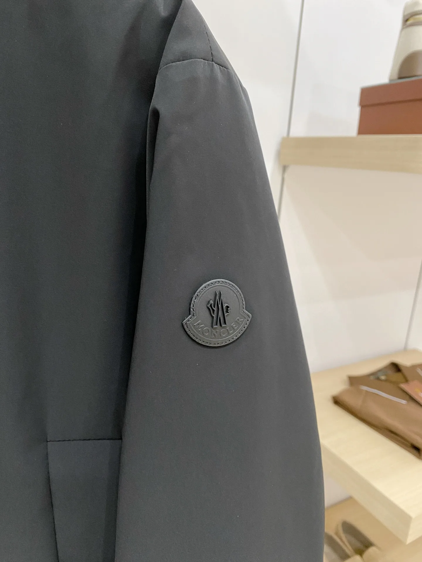 Куртки И Пуховики Мужские Moncler 18596325
