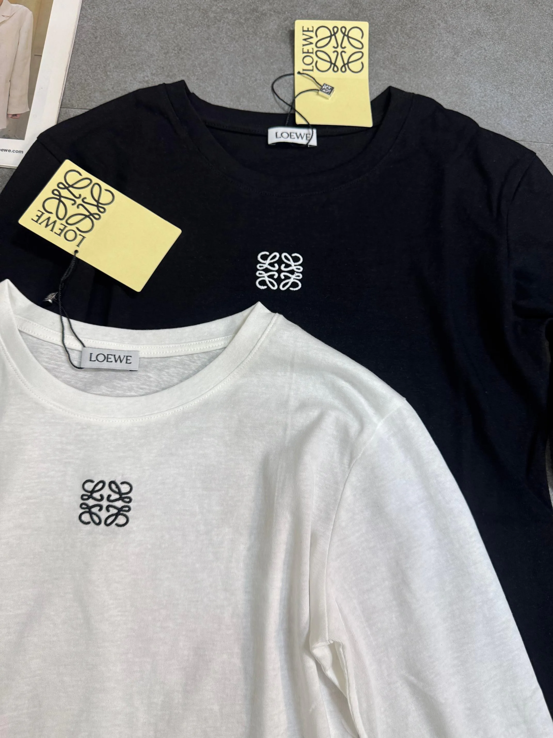 Women's T-Shirts LOEWE 17596757
