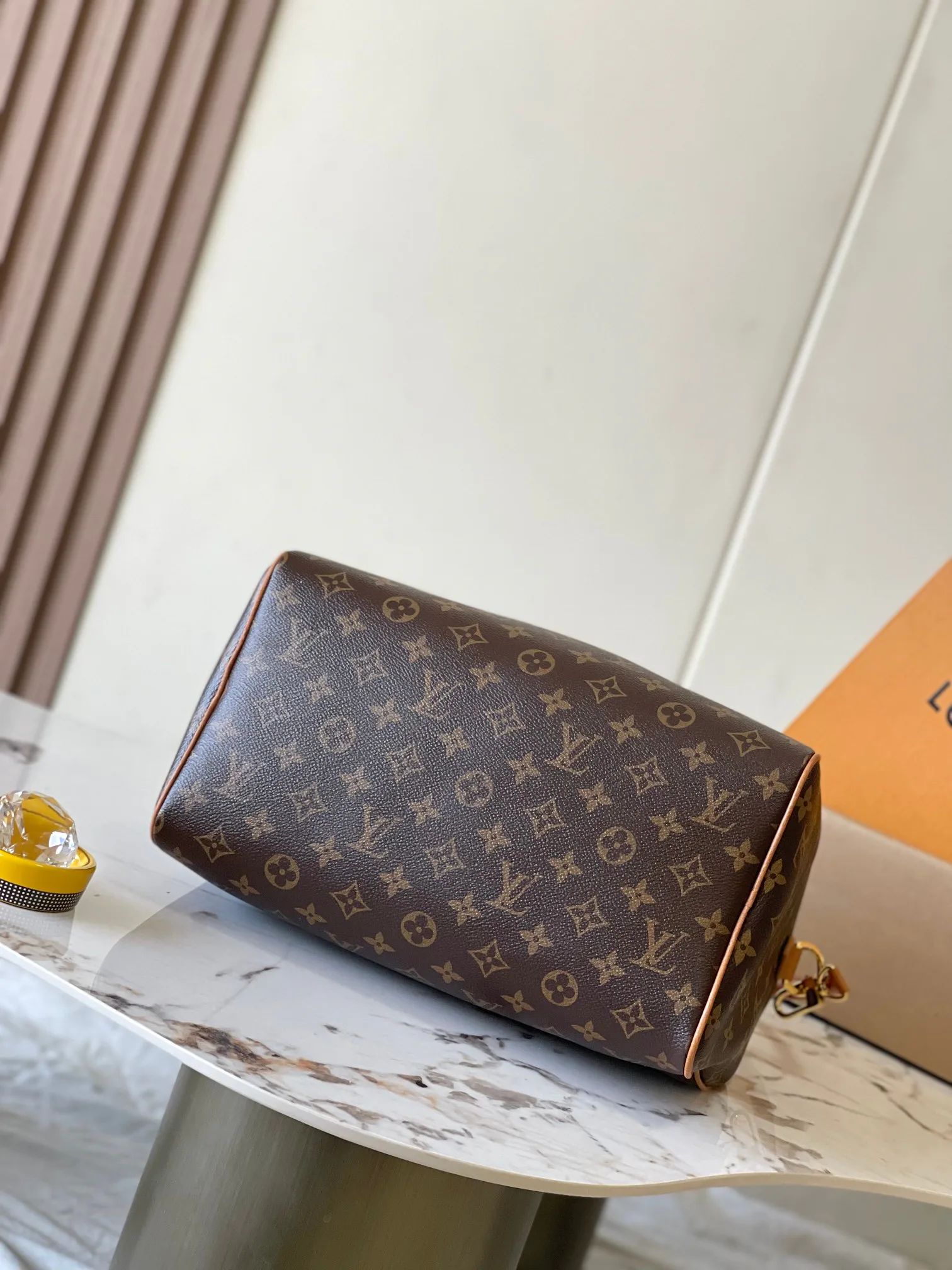 Women's Classic Handbags LOUIS VUITTON 18153139