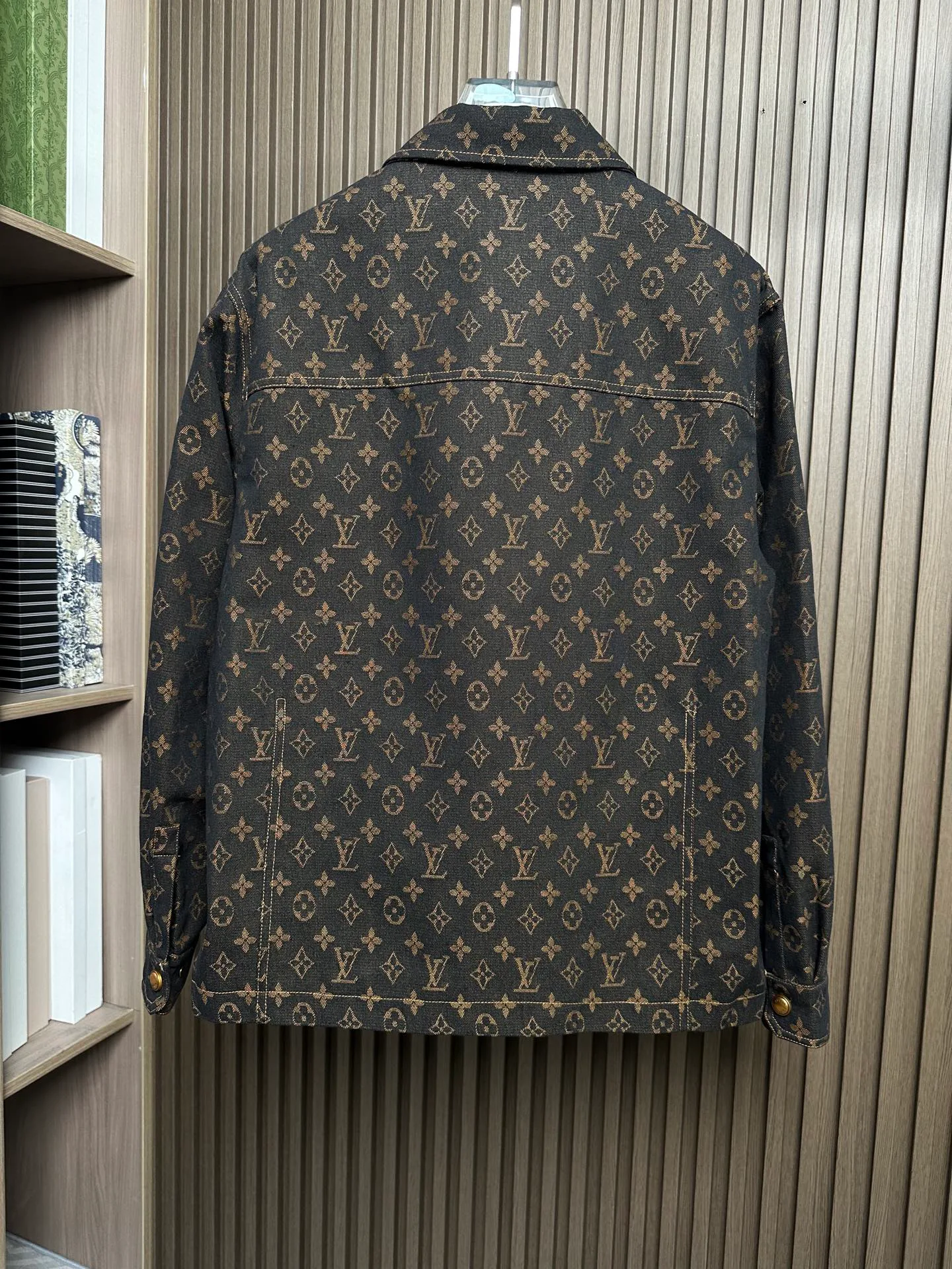 Men's Jackets And Down Jackets LOUIS VUITTON 18109845