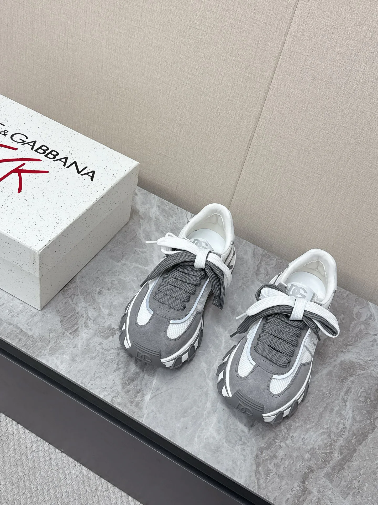 Кроссовки Женские Dolce & Gabbana 18685861