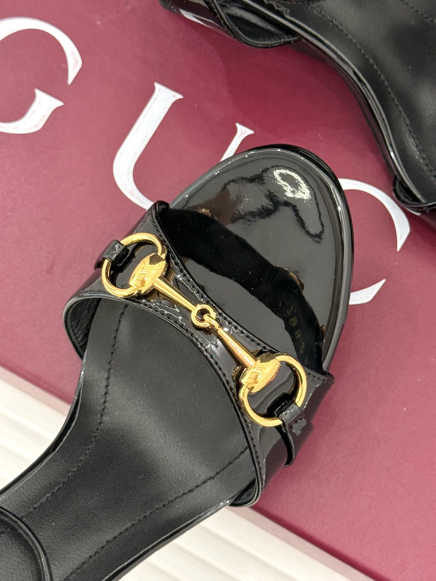 Women's Open-Toe Sandals GUCCI 17856184