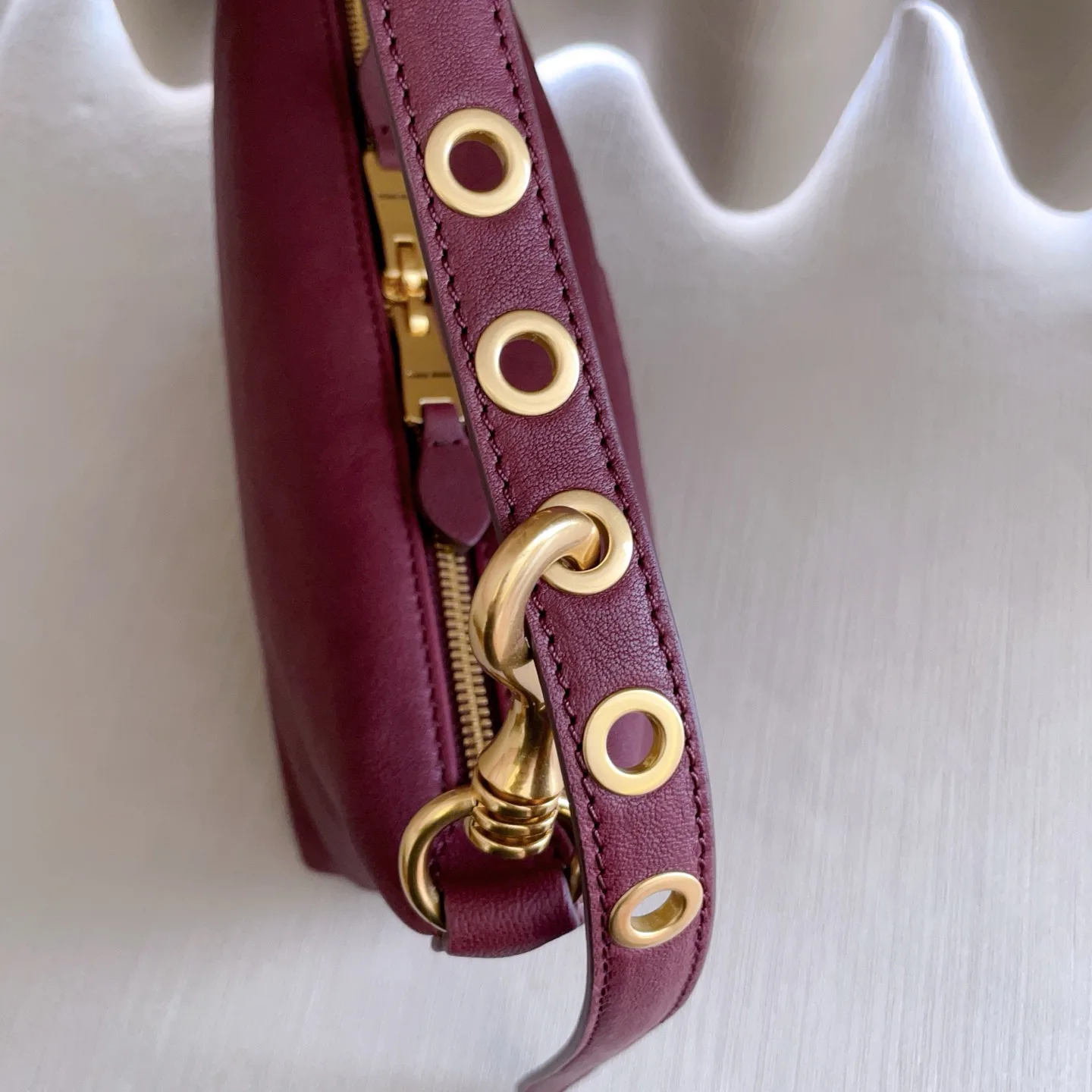 Women's Classic Handbags MIU MIU 17810509
