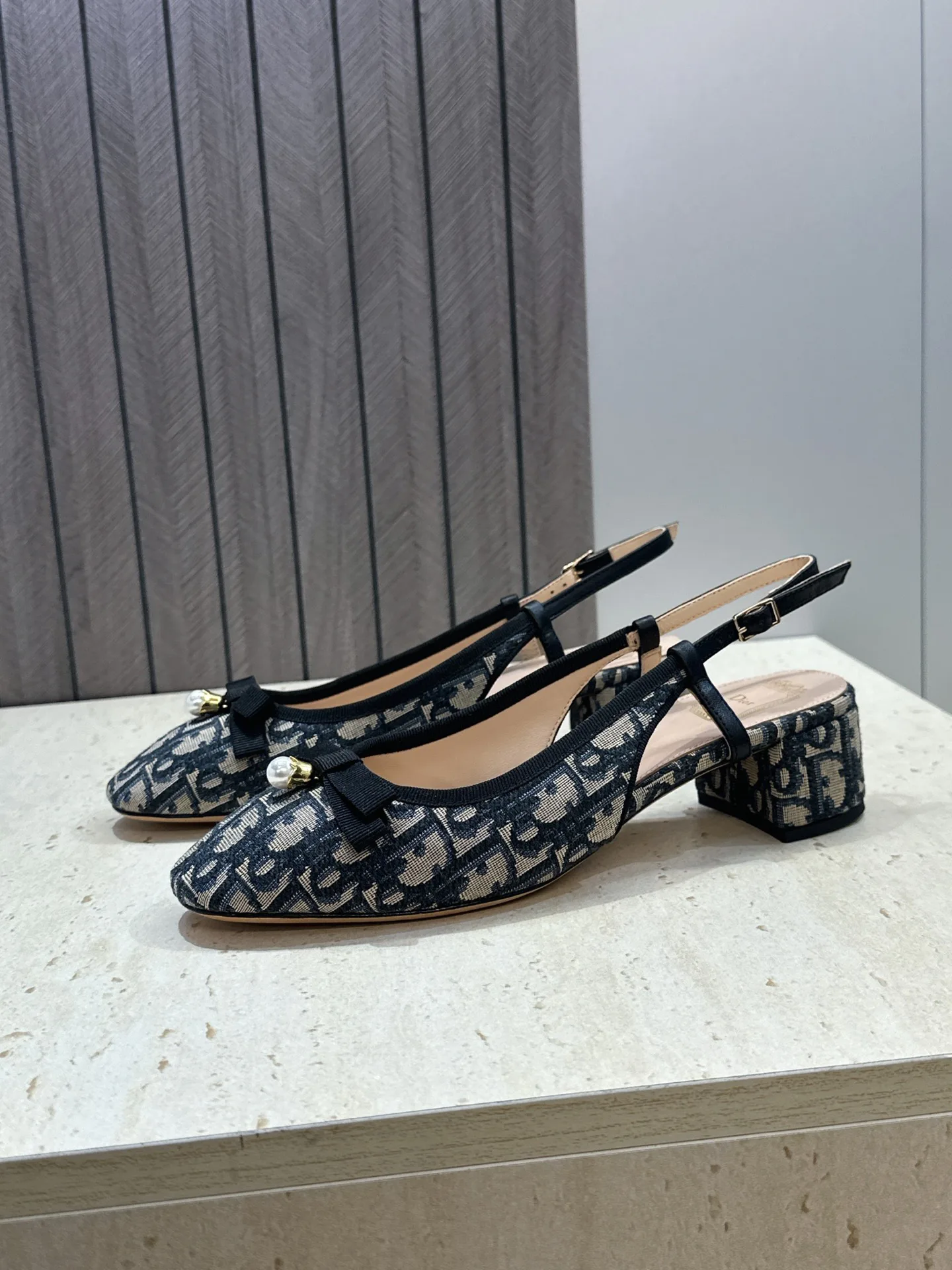 Women's Heels CHRISTIAN DIOR 17480112