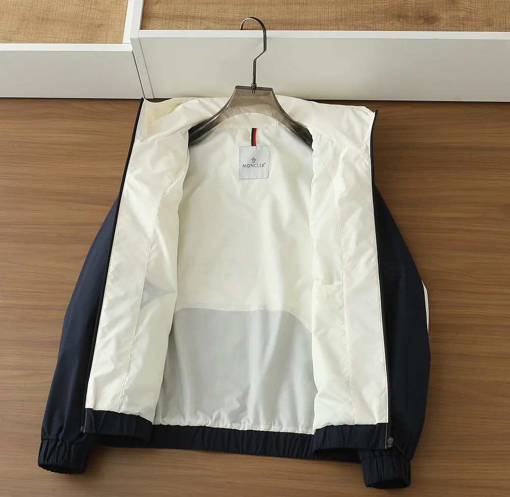 Men's Jackets And Down Jackets MONCLER 17524018