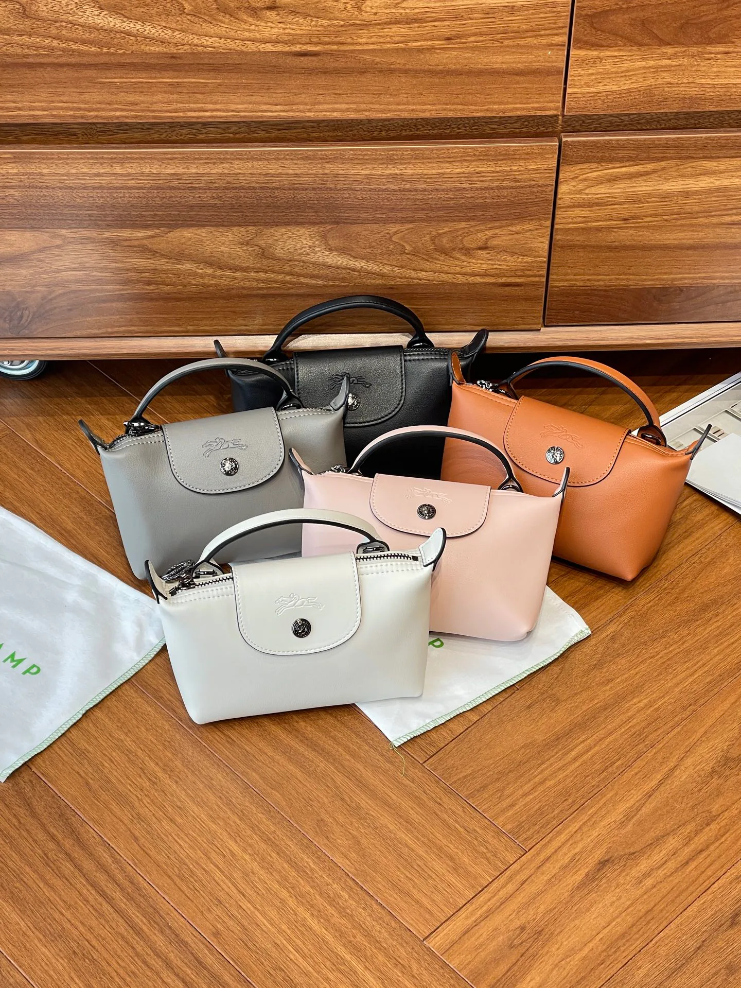 Women's Classic Handbags LONGCHAMP 17961445