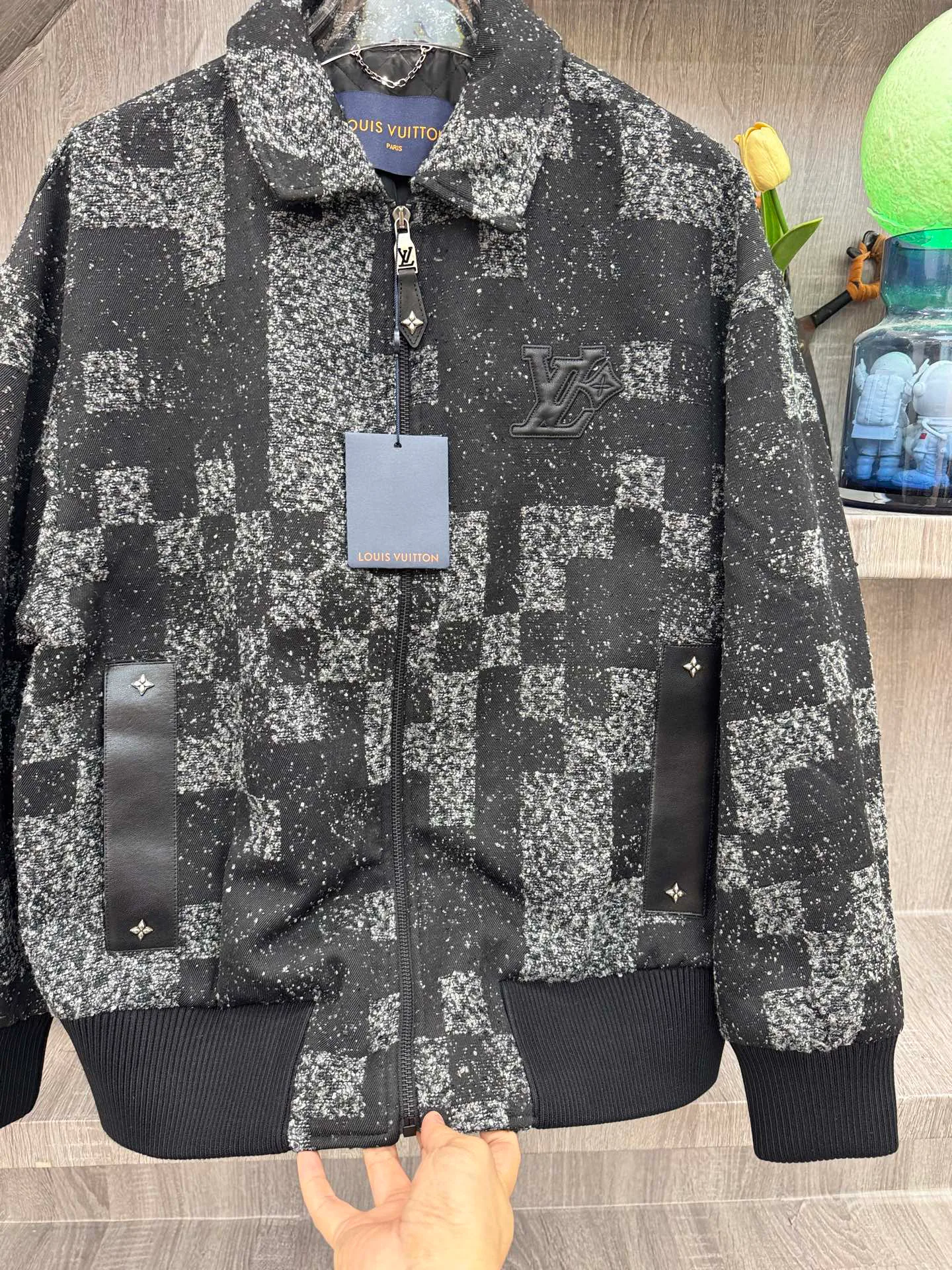 Men's Jackets And Down Jackets LOUIS VUITTON 18140180