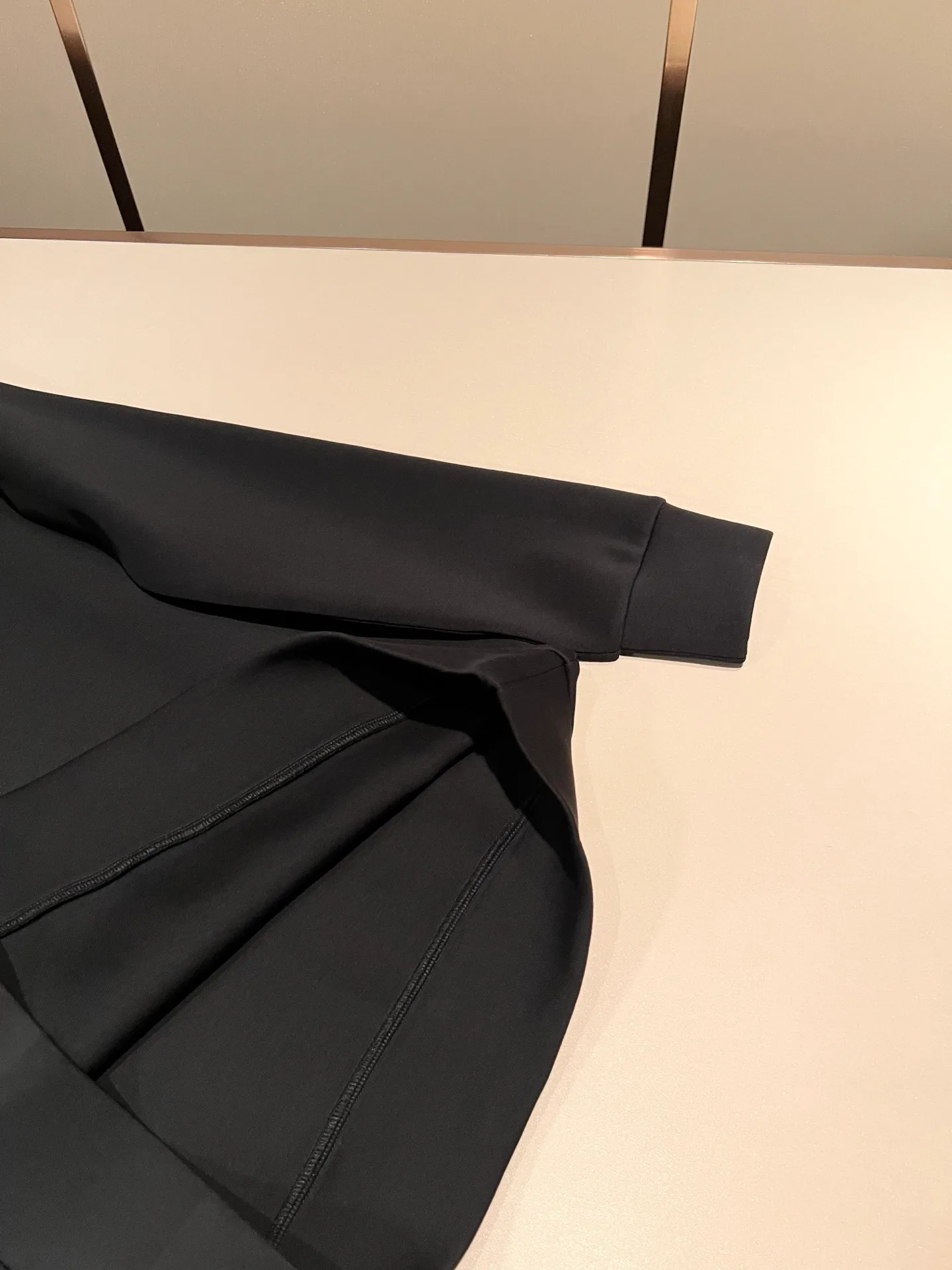 Men's Sweatshirts And Hoodies GIVENCHY 18081246
