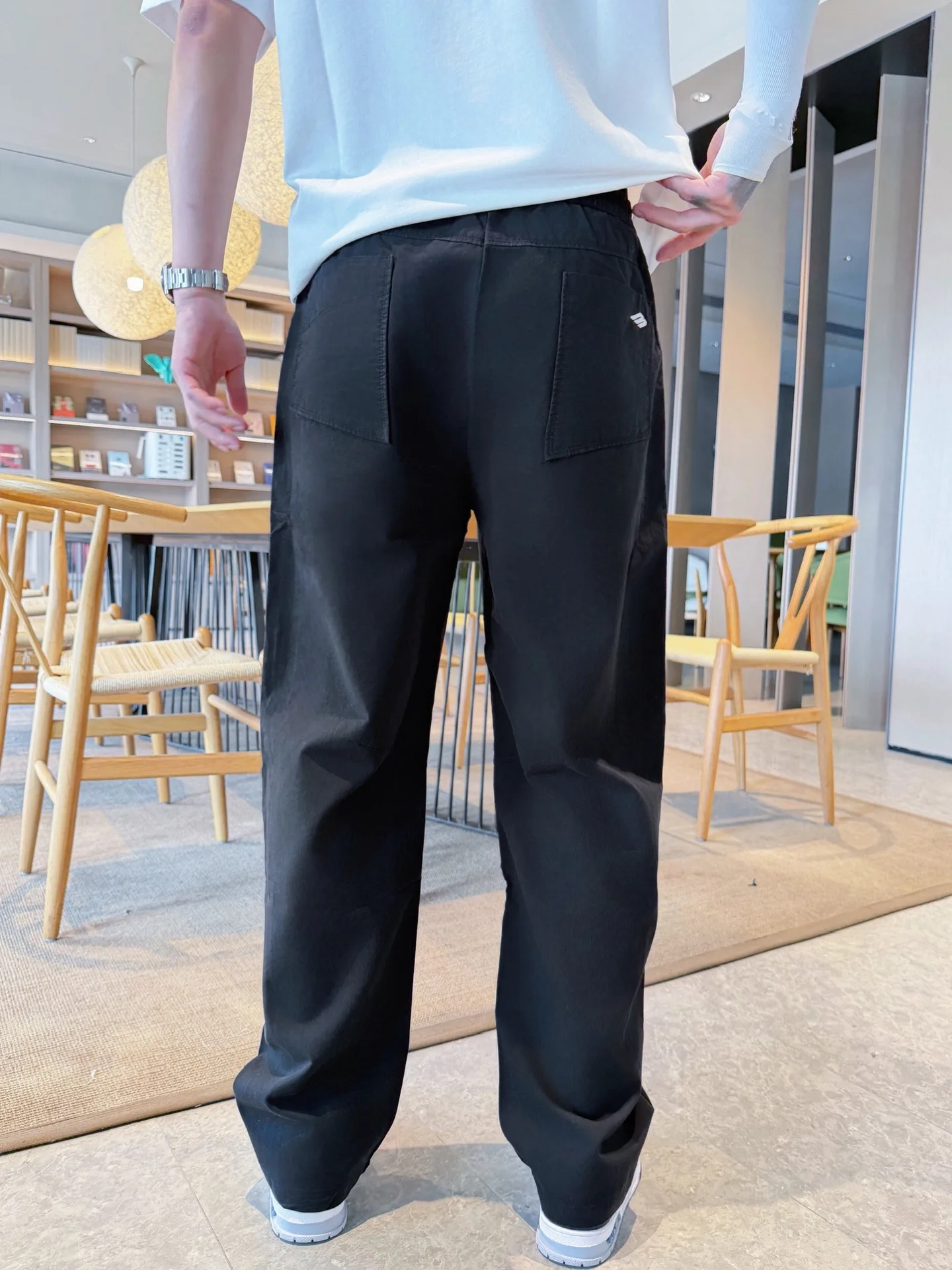 Men's Trousers BALENCIAGA 18345794