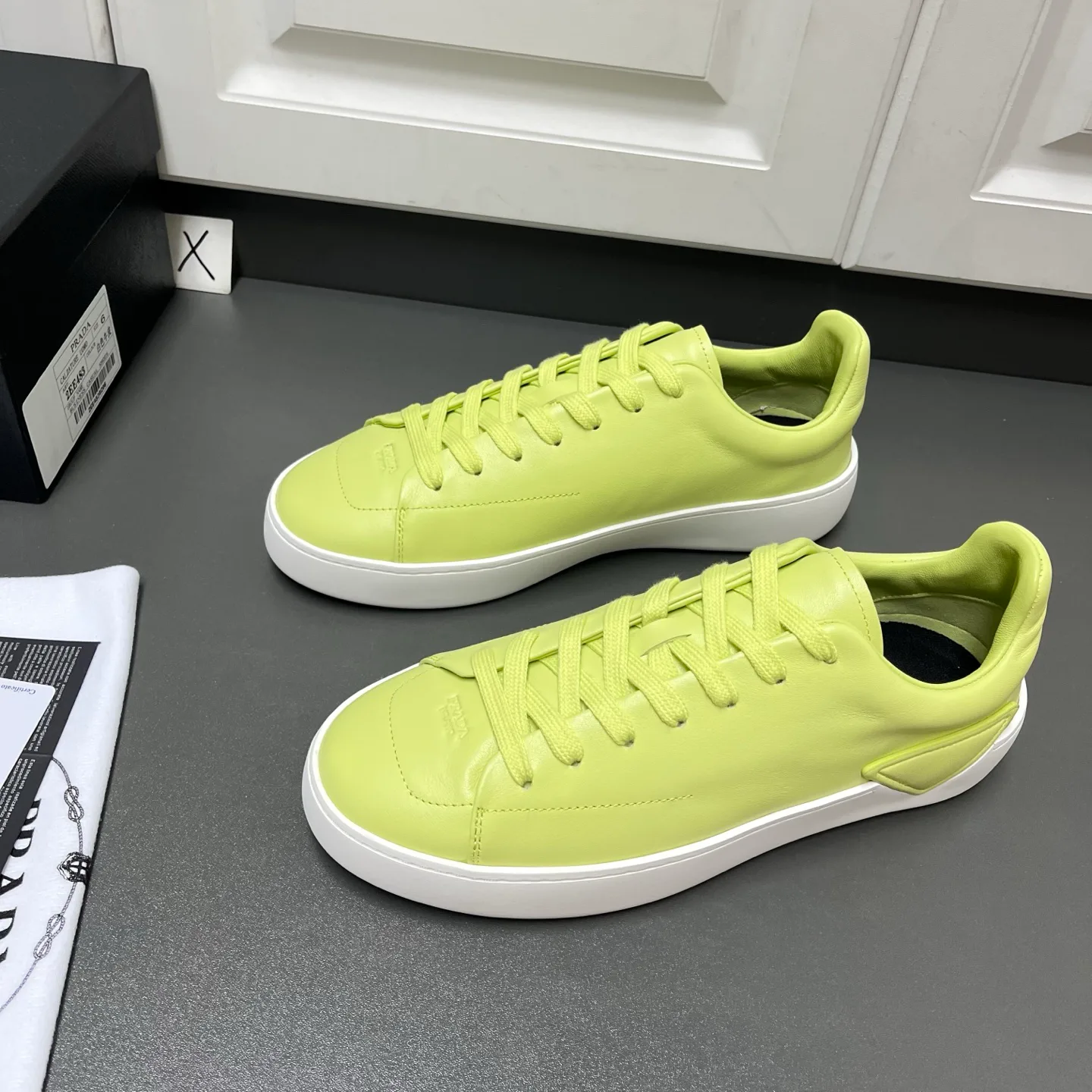 Men's Sneakers PRADA 16940091