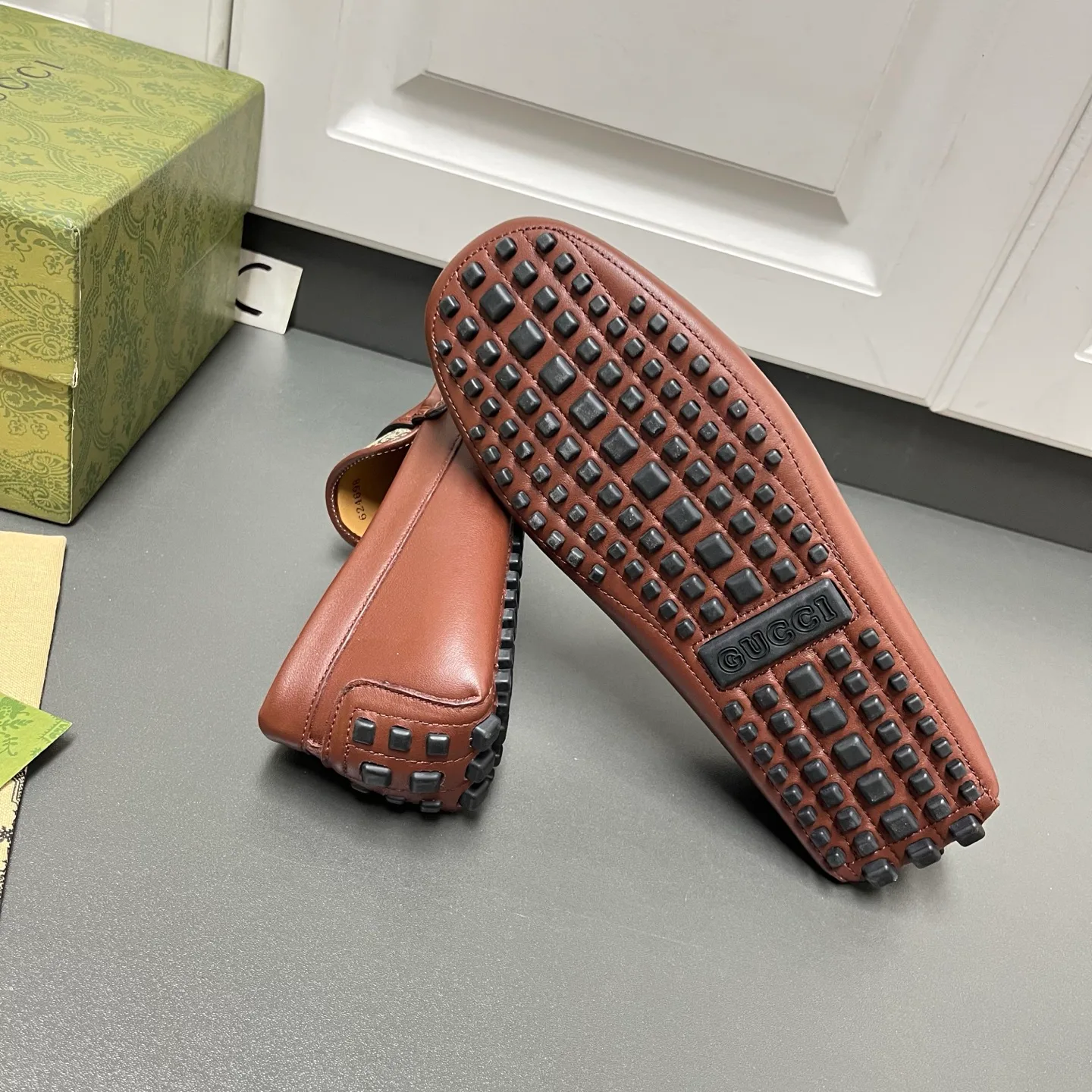 Men's Loafers And Dress Shoes GUCCI 17937827