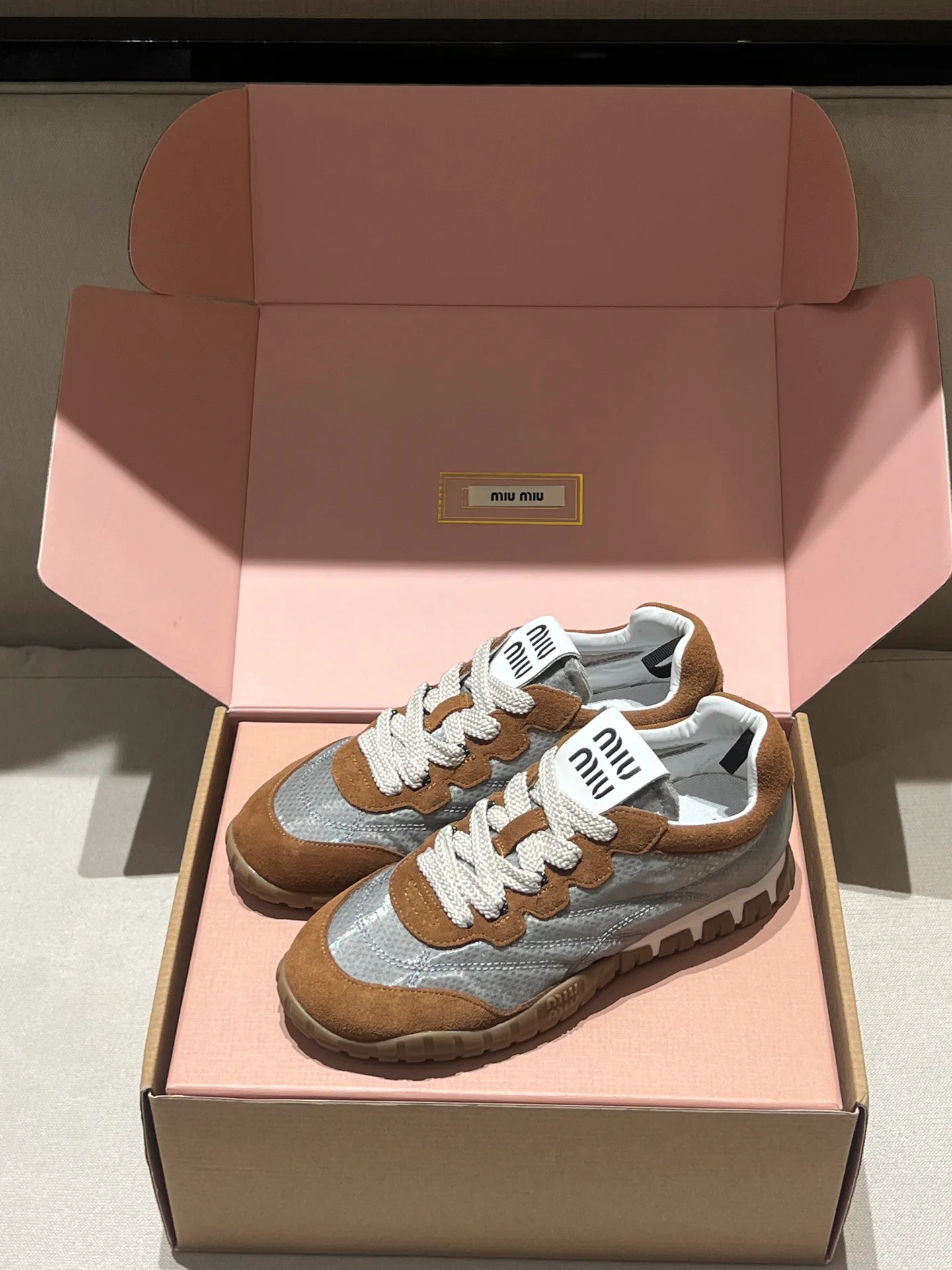 Women's Sneakers MIU MIU 18020562
