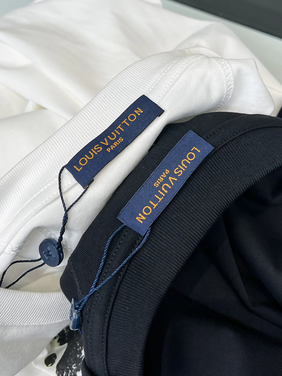 Men's T-Shirts LOUIS VUITTON 18499280