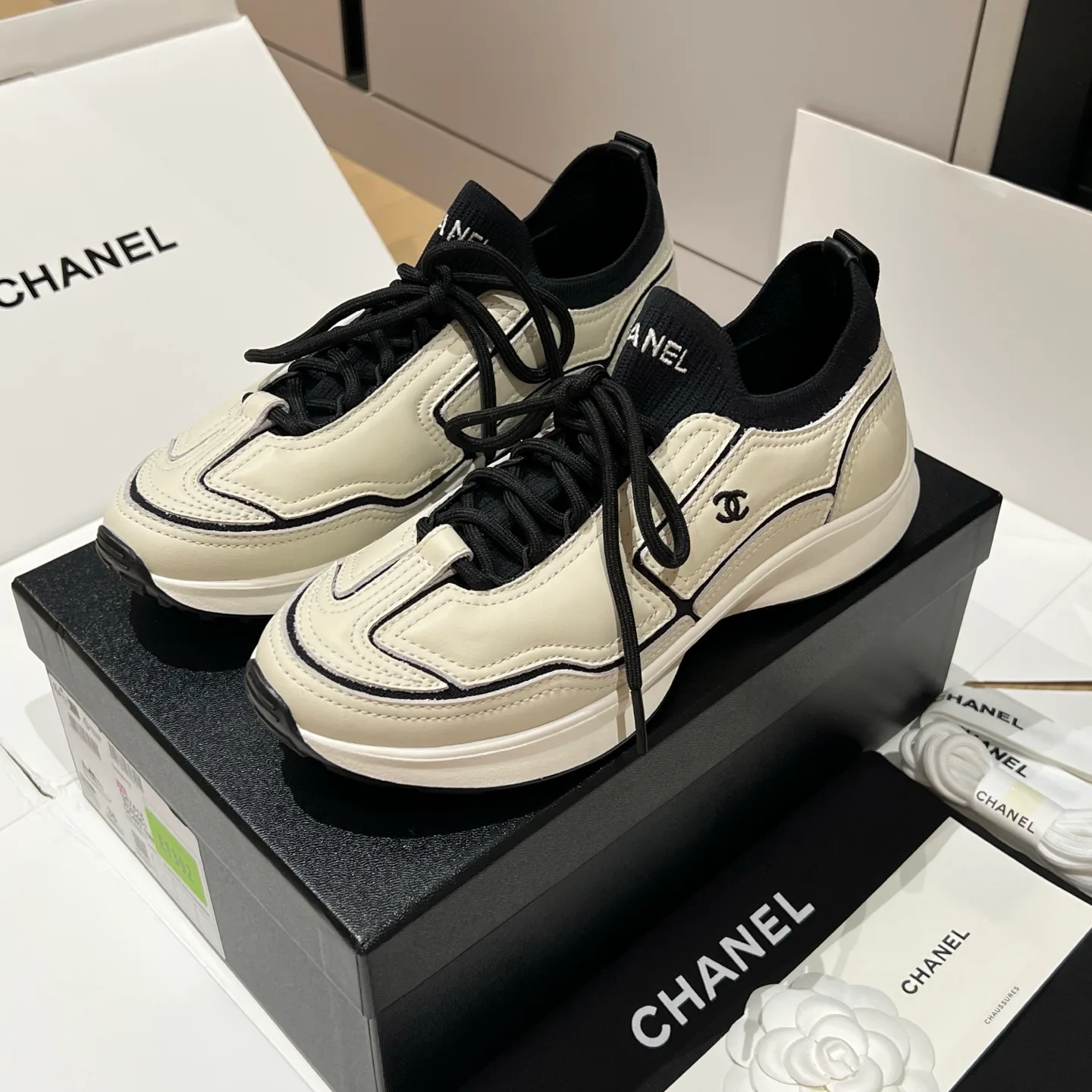Women's Sneakers CHANEL 17733655