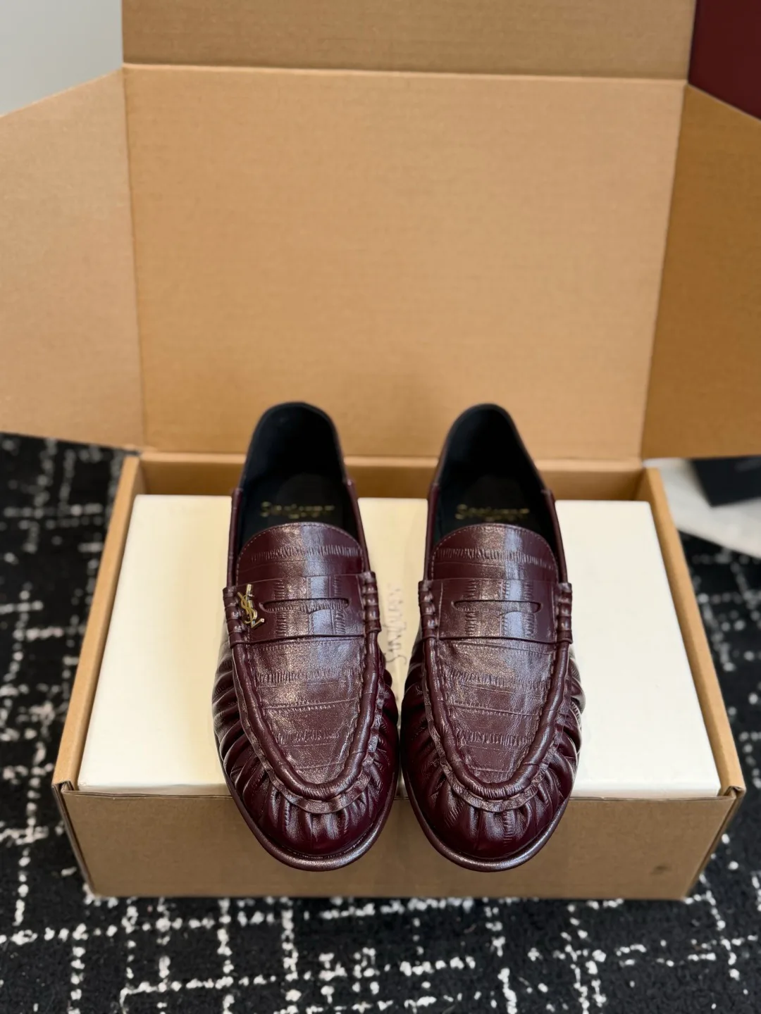 Women's Loafers And Moccasins SAINT LAURENT 18164545
