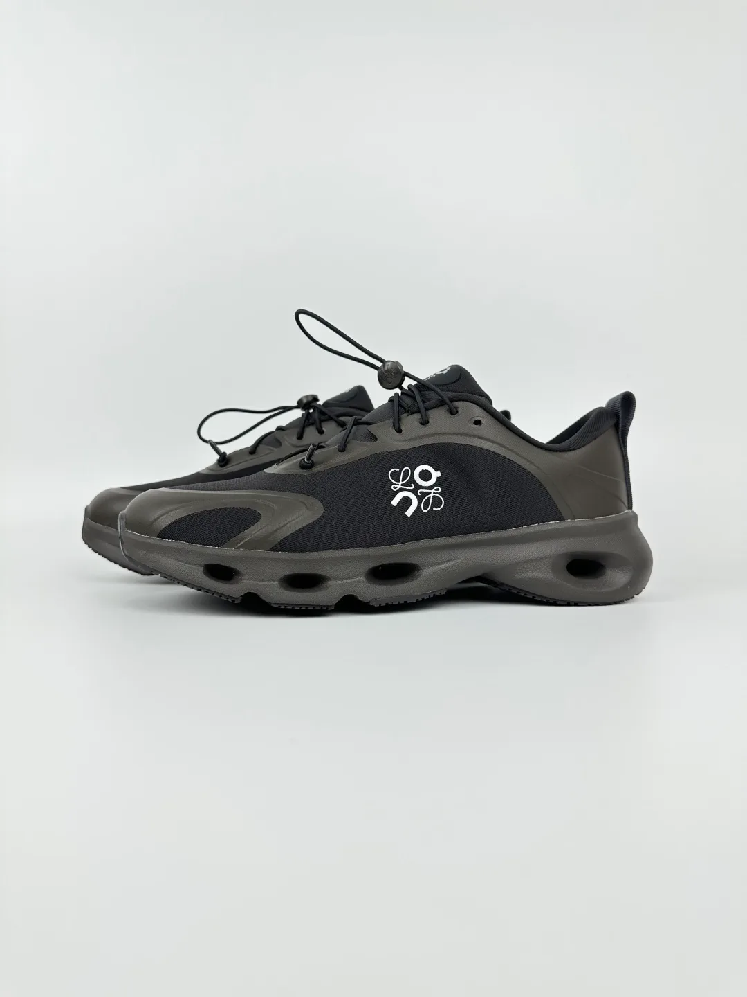Women's Sneakers LOEWE 18101028