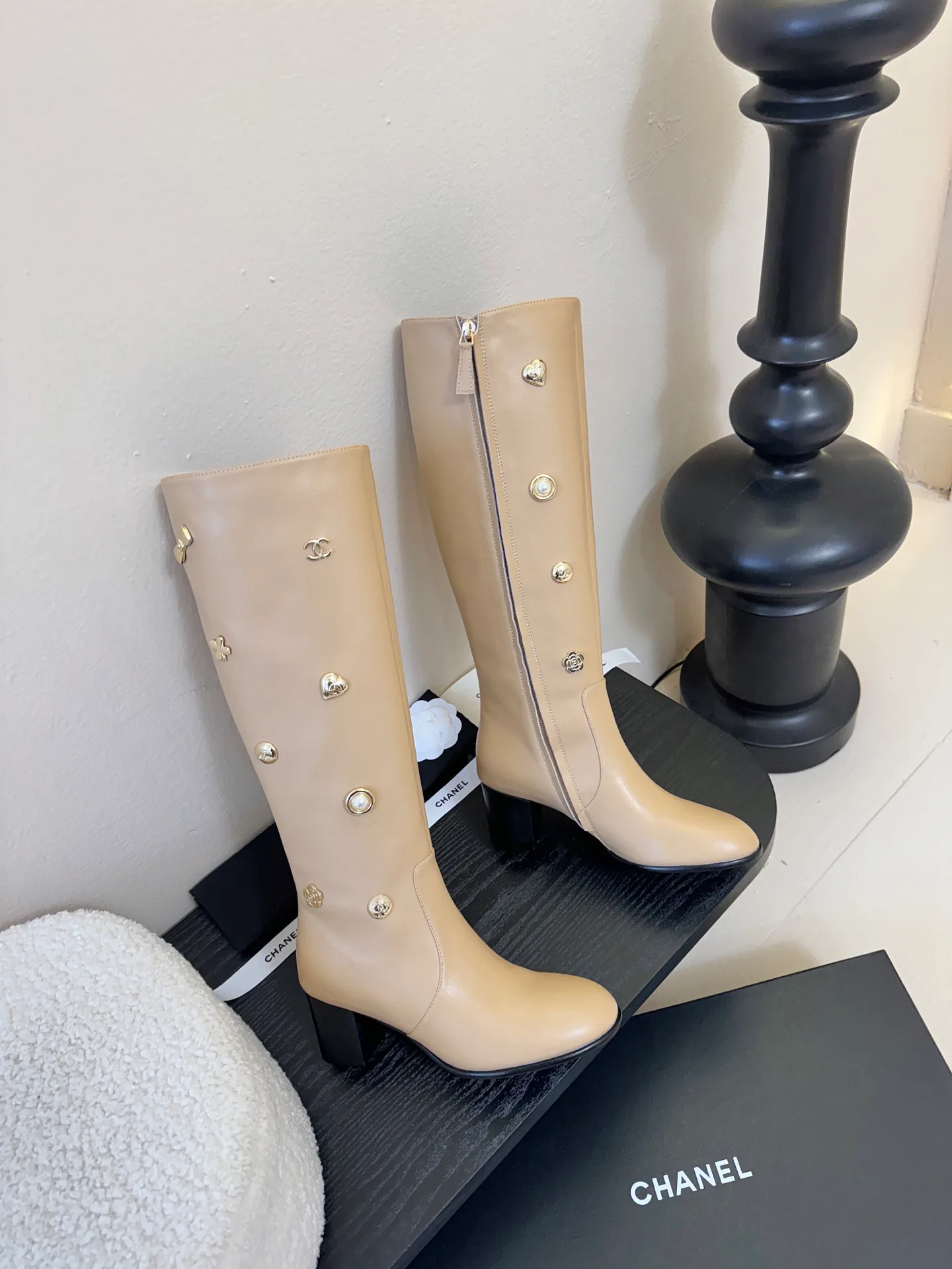 Women's Boots CHANEL 18025414