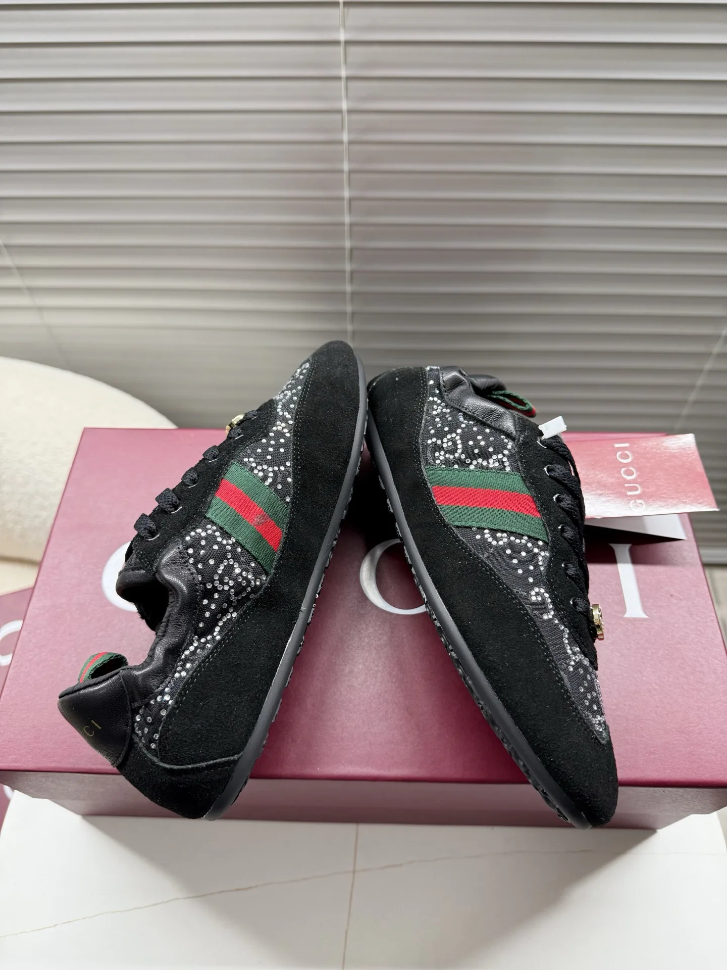 Women's Sneakers GUCCI 17016281