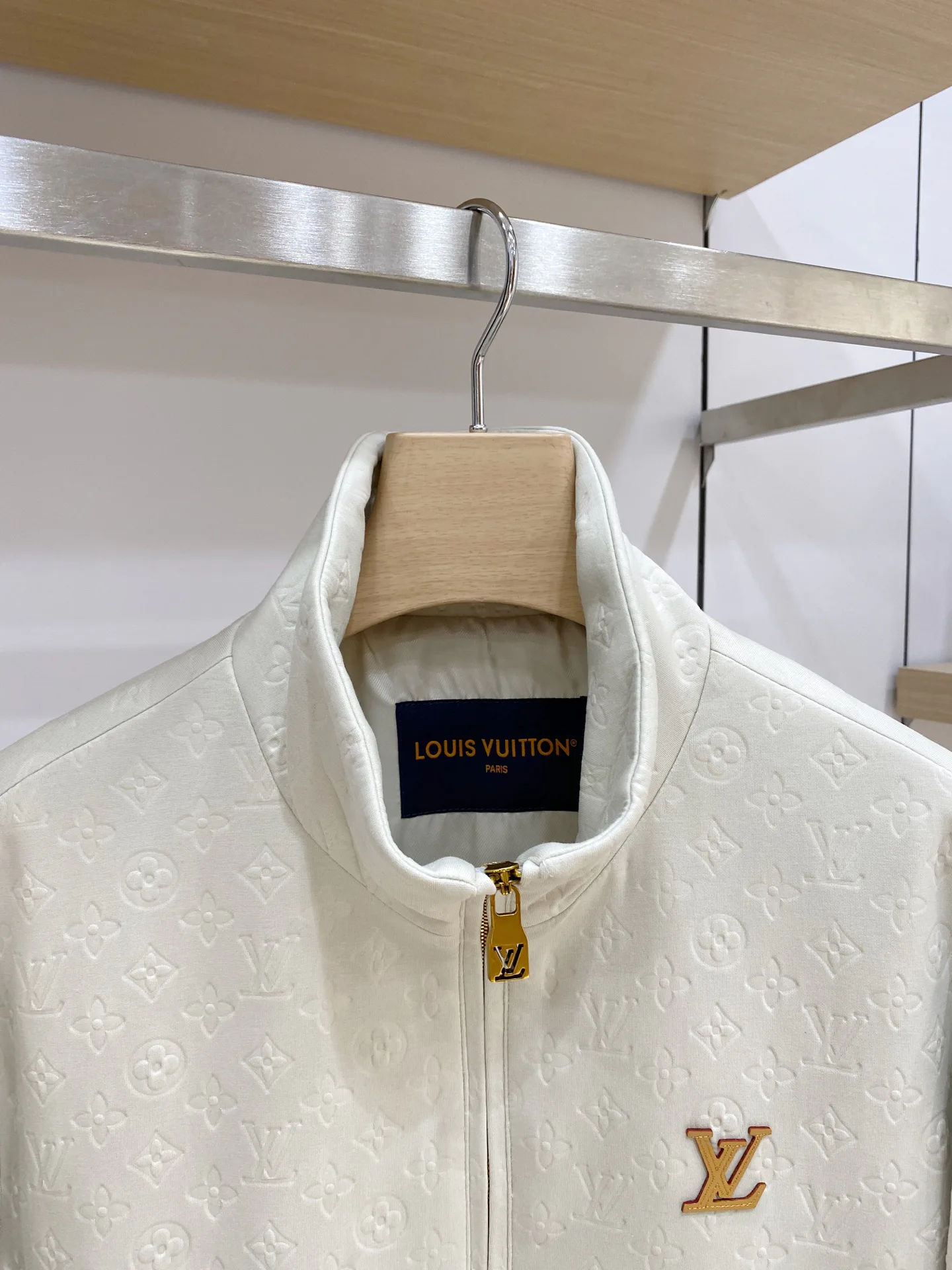 Men's Jackets And Down Jackets LOUIS VUITTON 18178225