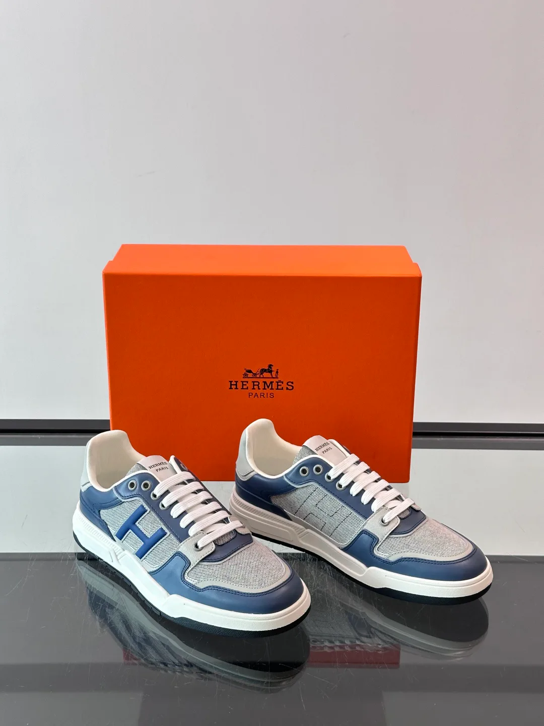 Men's Sneakers HERMES 18500636