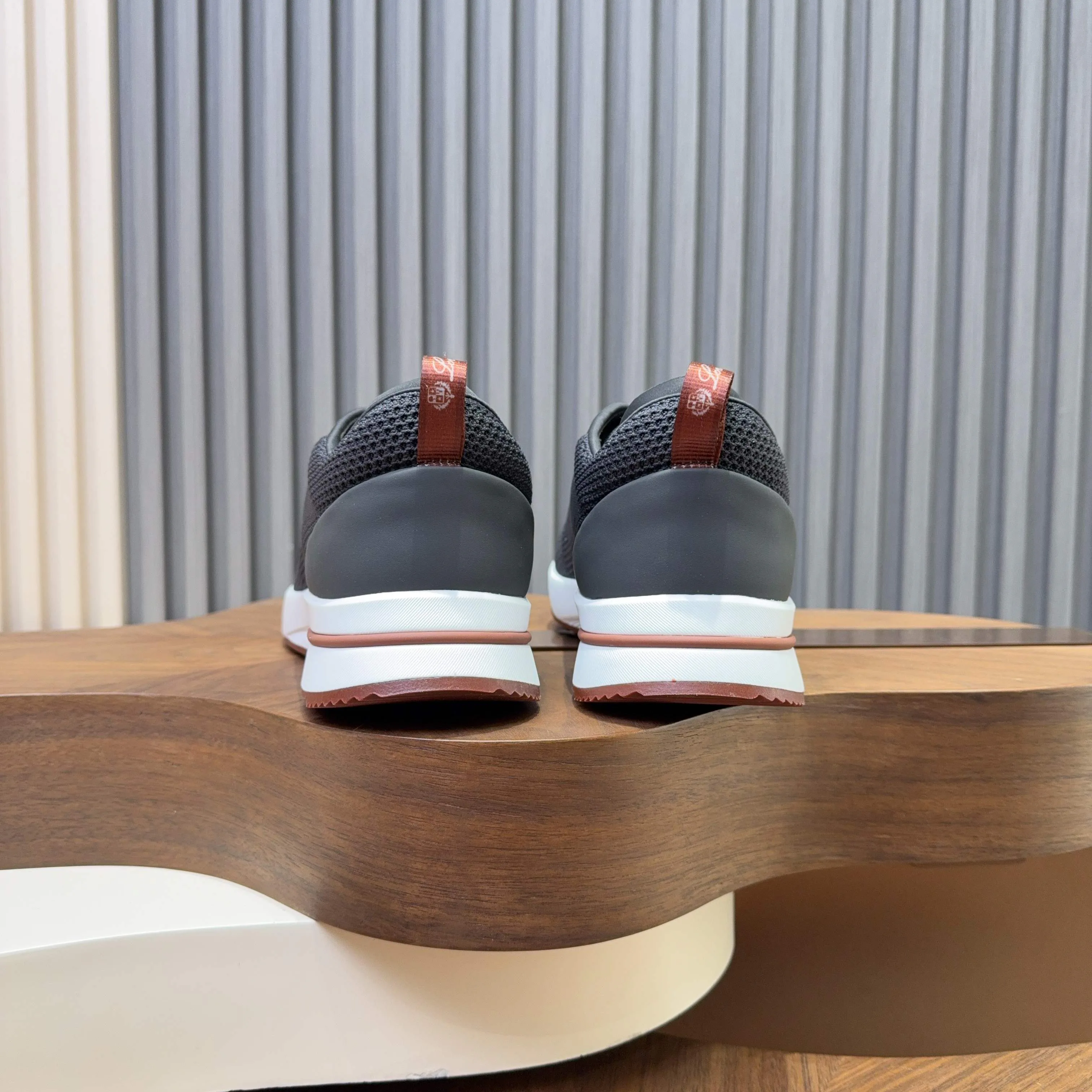 Men's Sneakers LORO PIANA 18250719