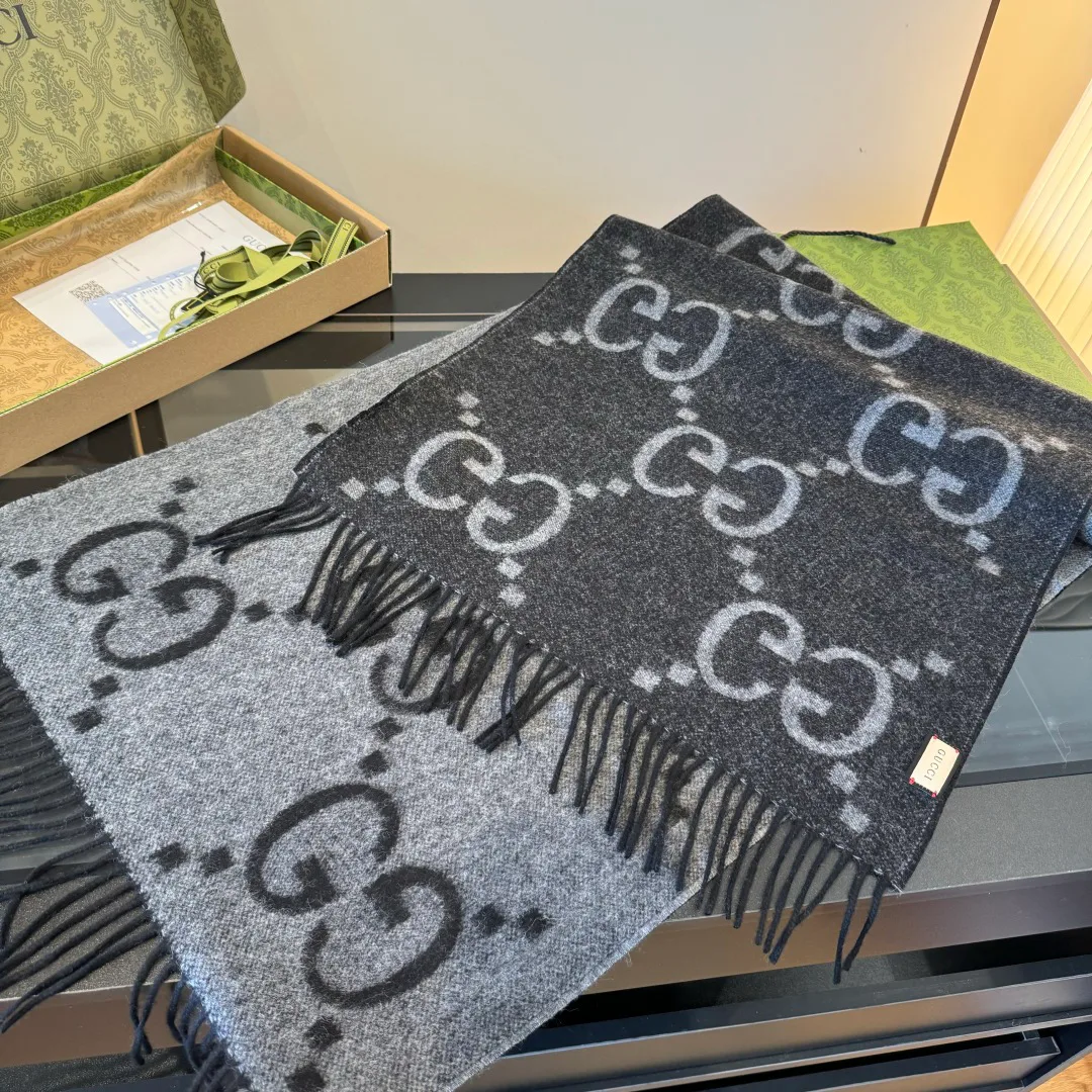 Scarves GUCCI 17896033