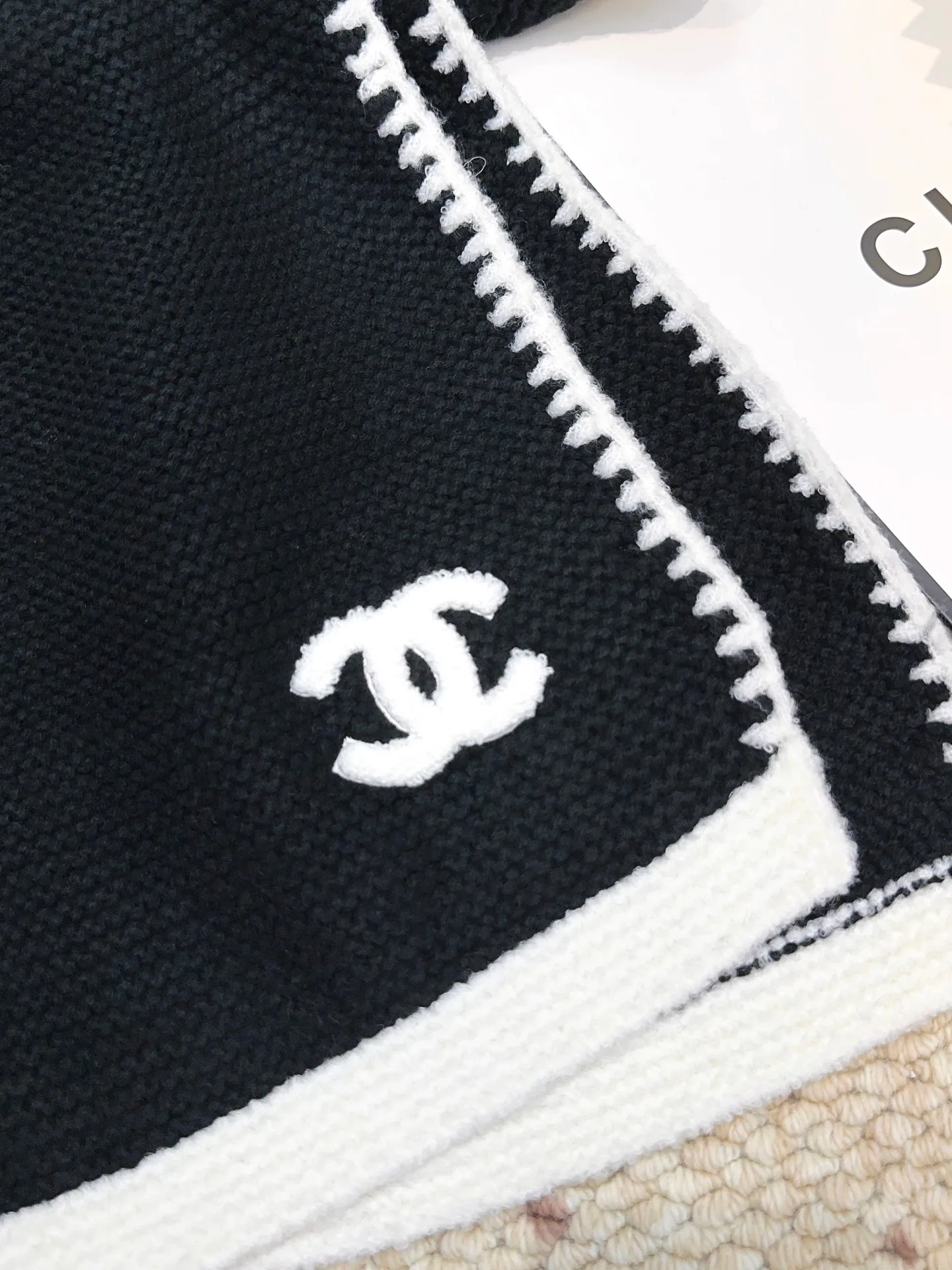Scarves CHANEL 18105410