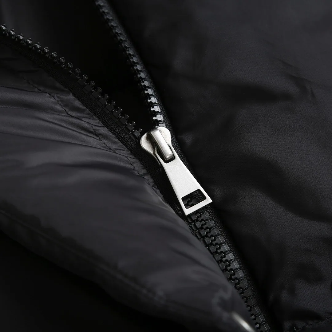 Women's Vests MONCLER 18347402