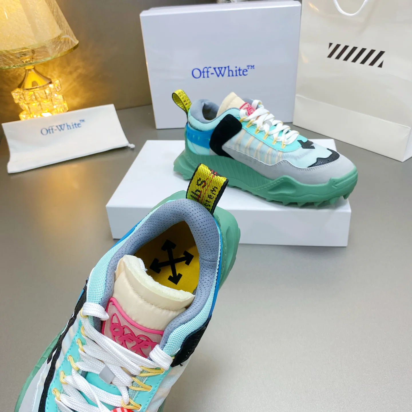 Women's Sneakers OFF-WHITE 17530535