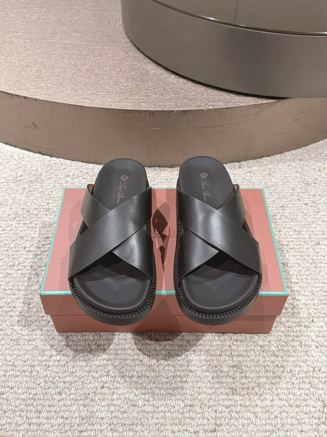 Men's Flip-Flops LORO PIANA 17688125