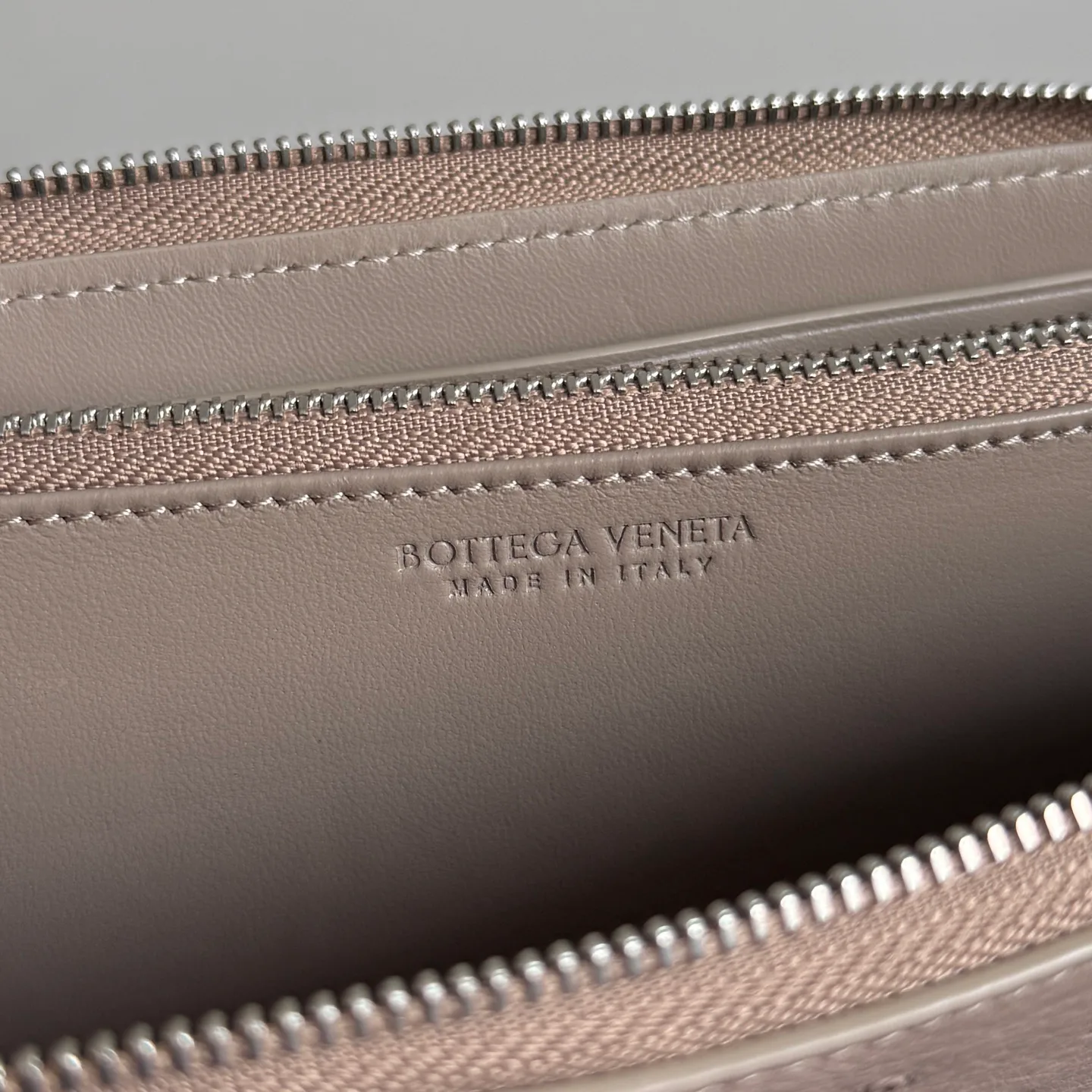 Women's Clutches BOTTEGA VENETA 18215065