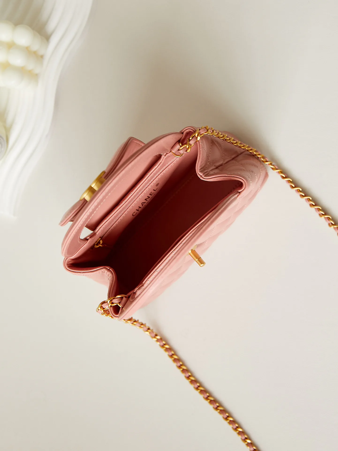 Women's Classic Handbags CHANEL 18065704