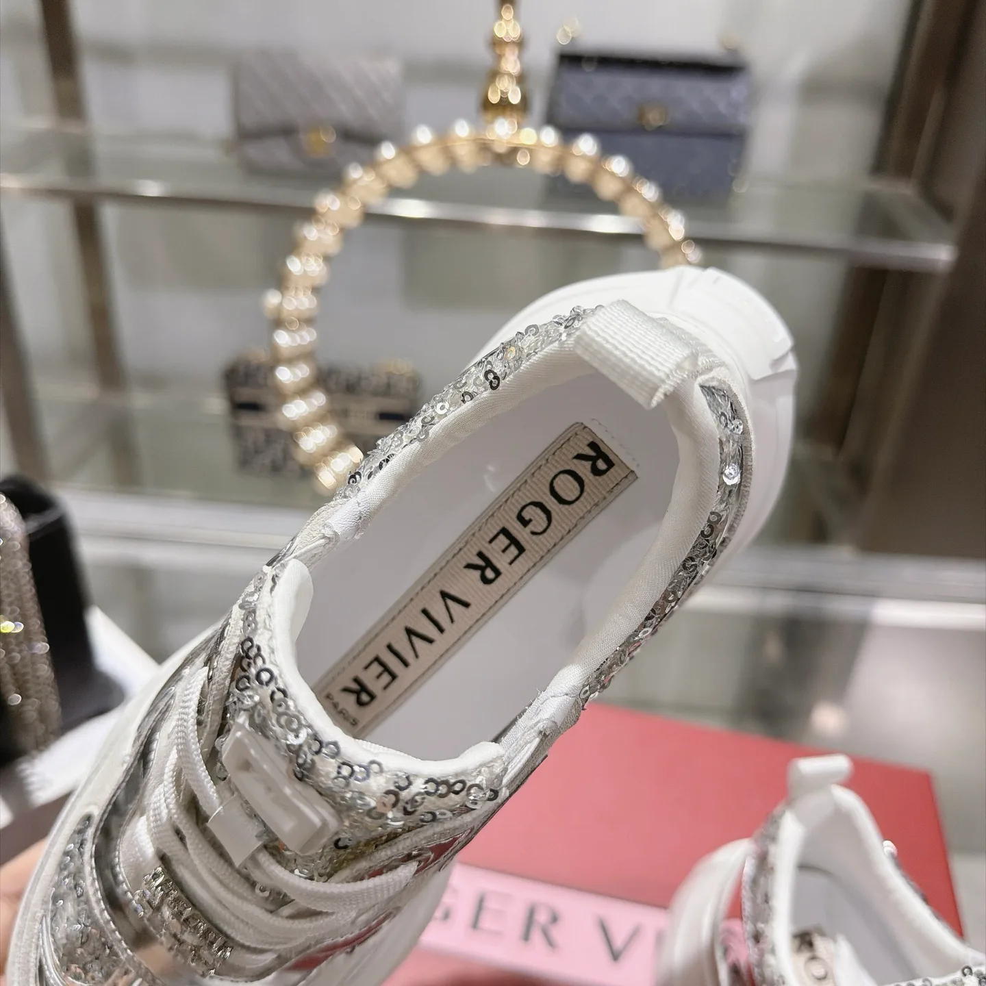 Women's Sneakers ROGER VIVIER 18366856