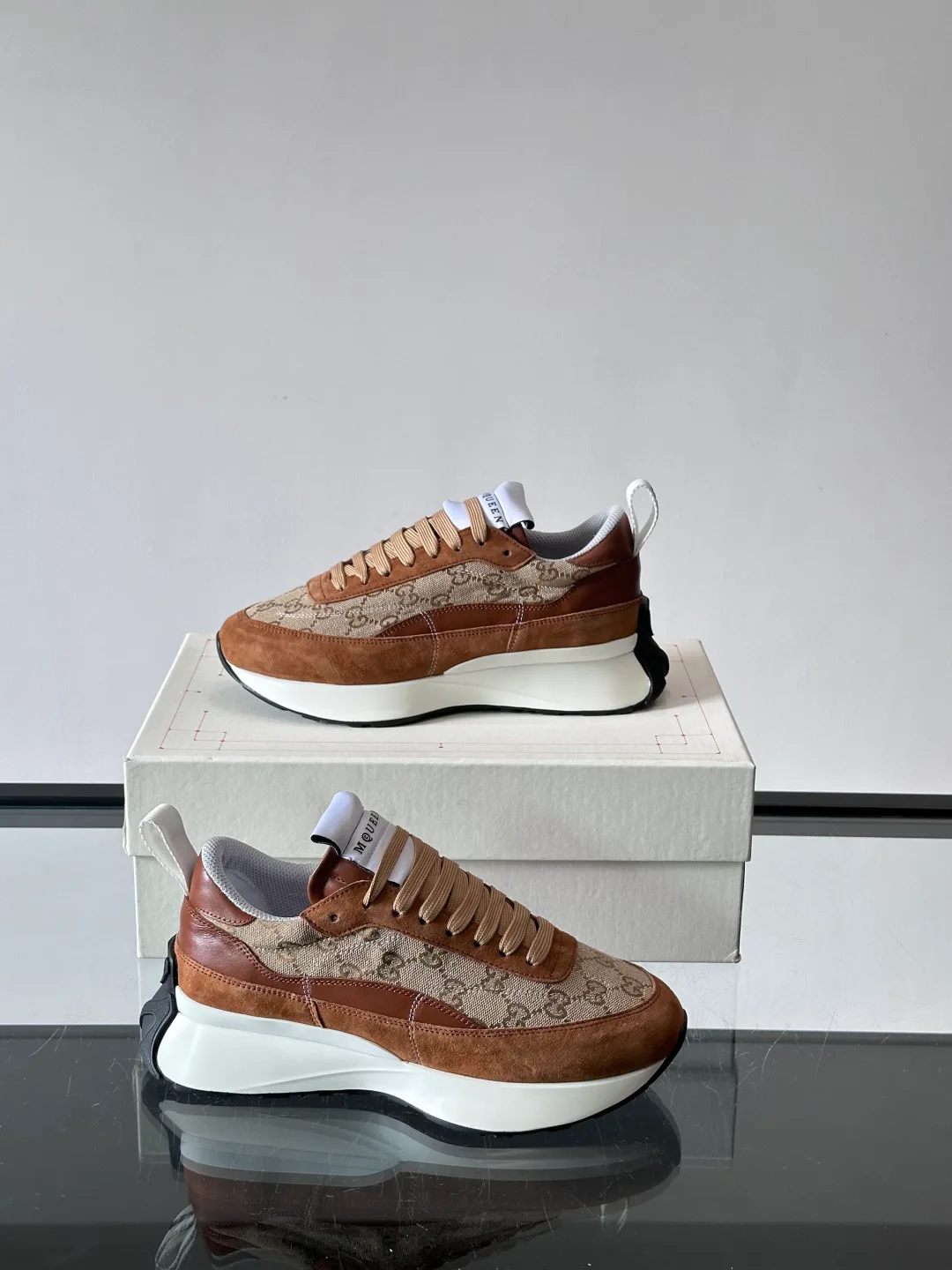 Women's Sneakers ALEXANDER MCQUEEN 17876157