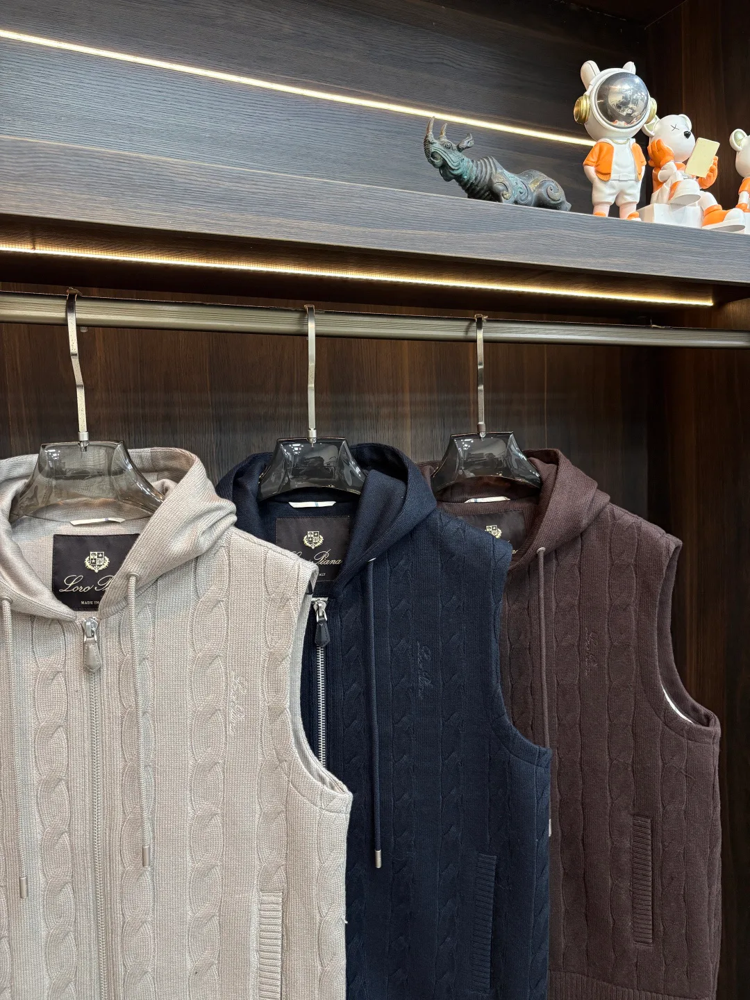 Men's Vests LORO PIANA 18140467