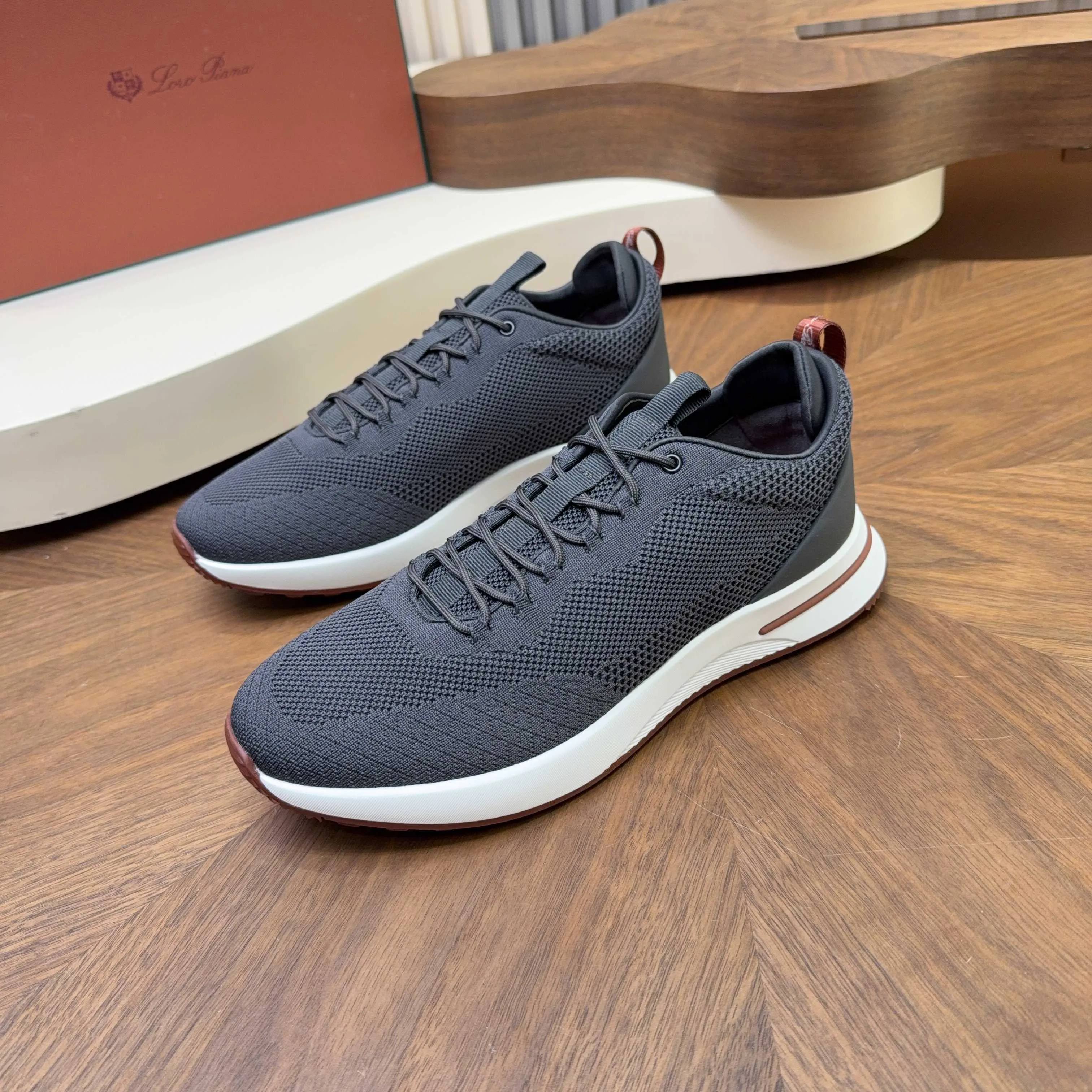 Men's Sneakers LORO PIANA 18250719