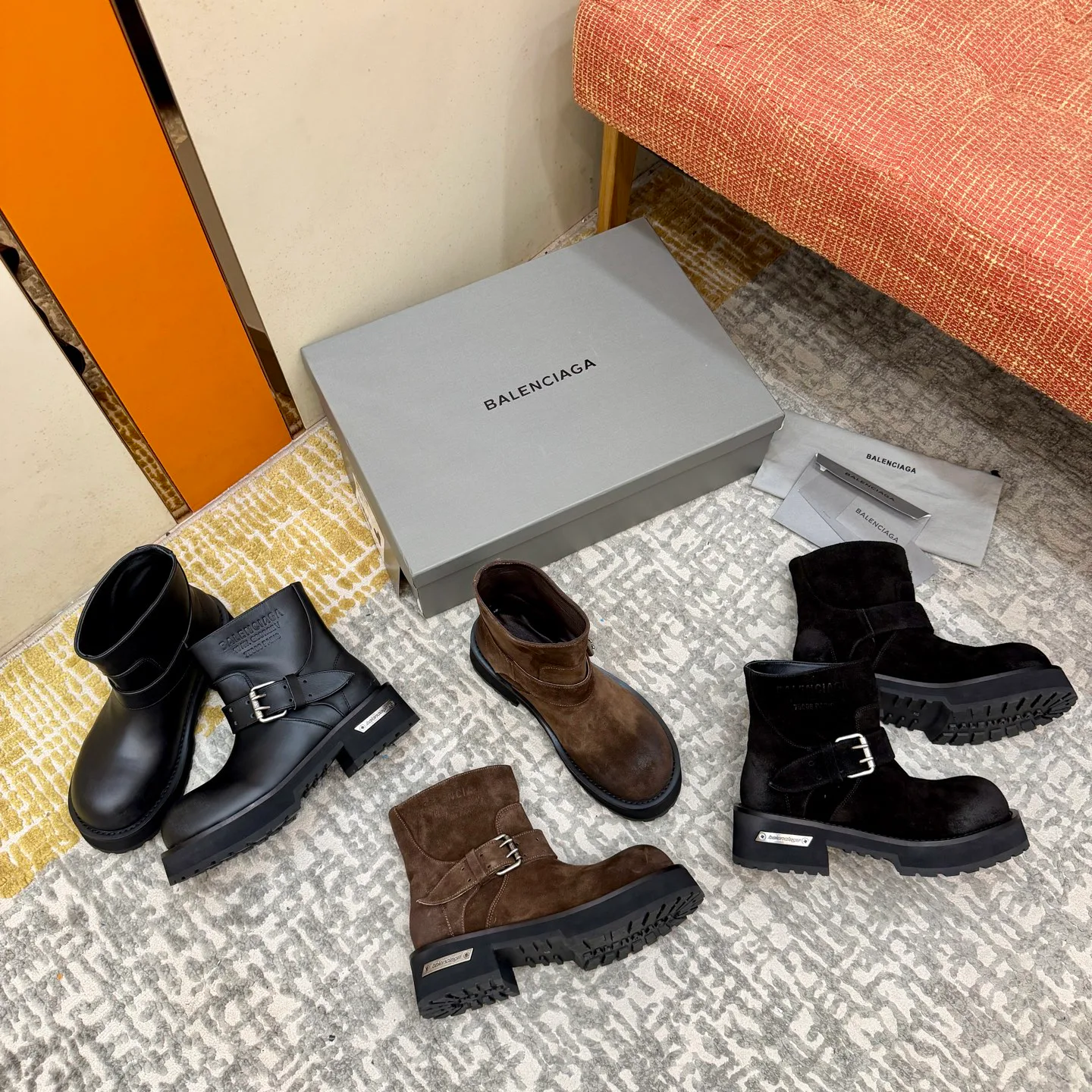 Women's Ankle Boots BALENCIAGA 18006311