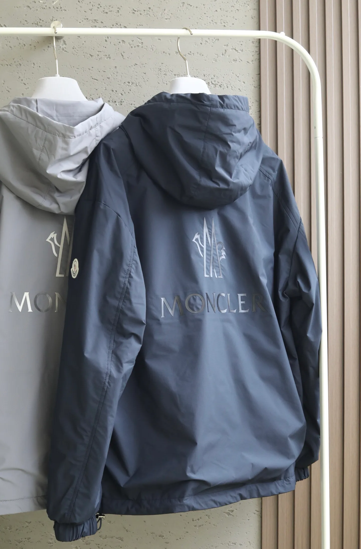 Men's Jackets And Down Jackets MONCLER 18140050