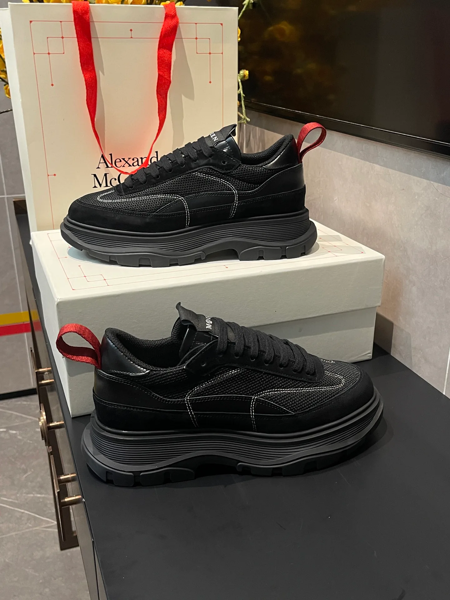 Women's Sneakers ALEXANDER MCQUEEN 18363947