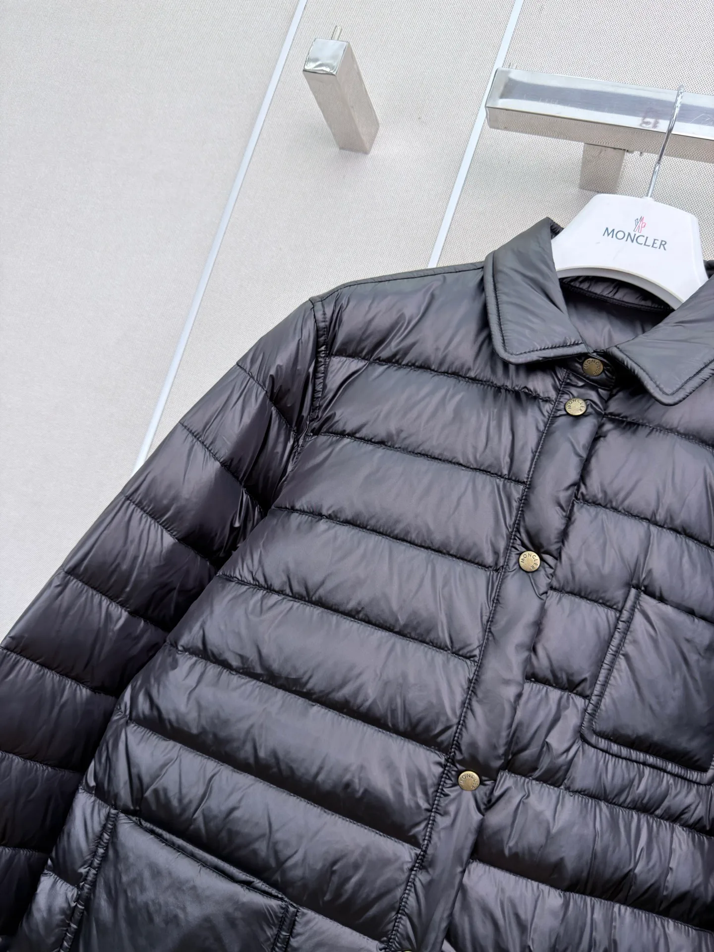 Women's Jackets And Down Jackets MONCLER 17919455