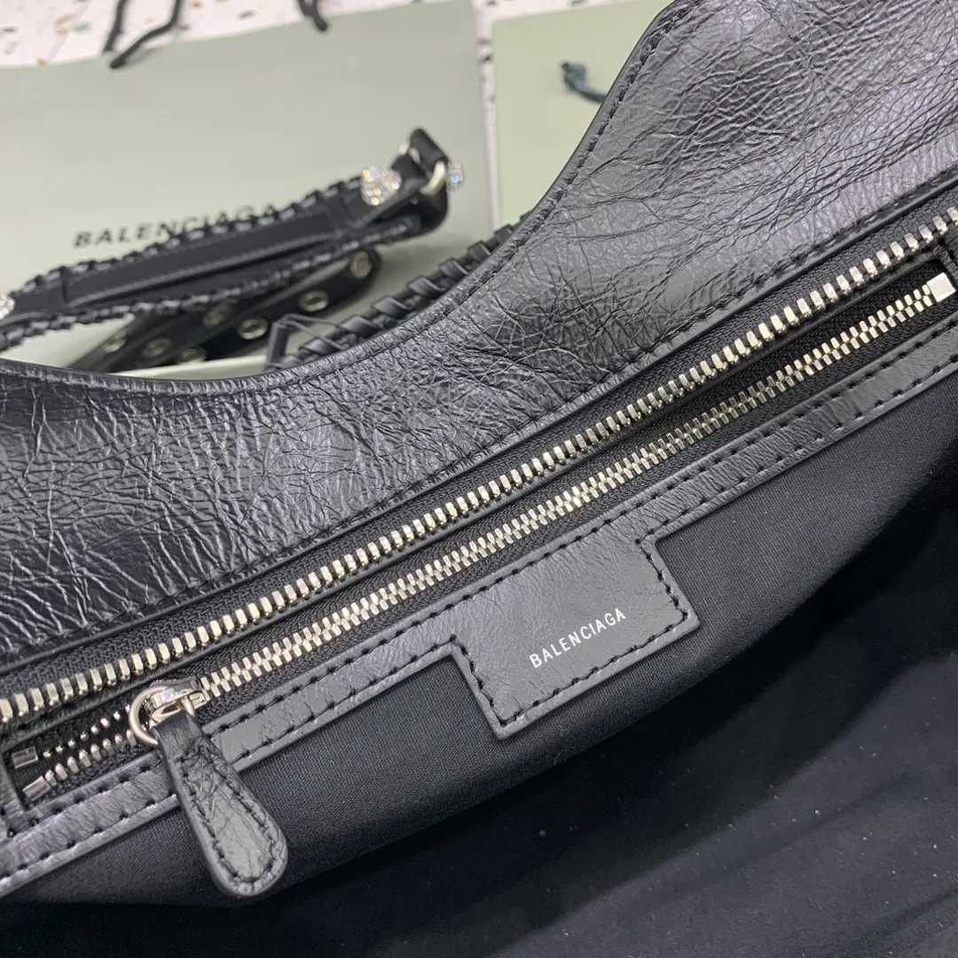 Women's Classic Handbags BALENCIAGA 17801577
