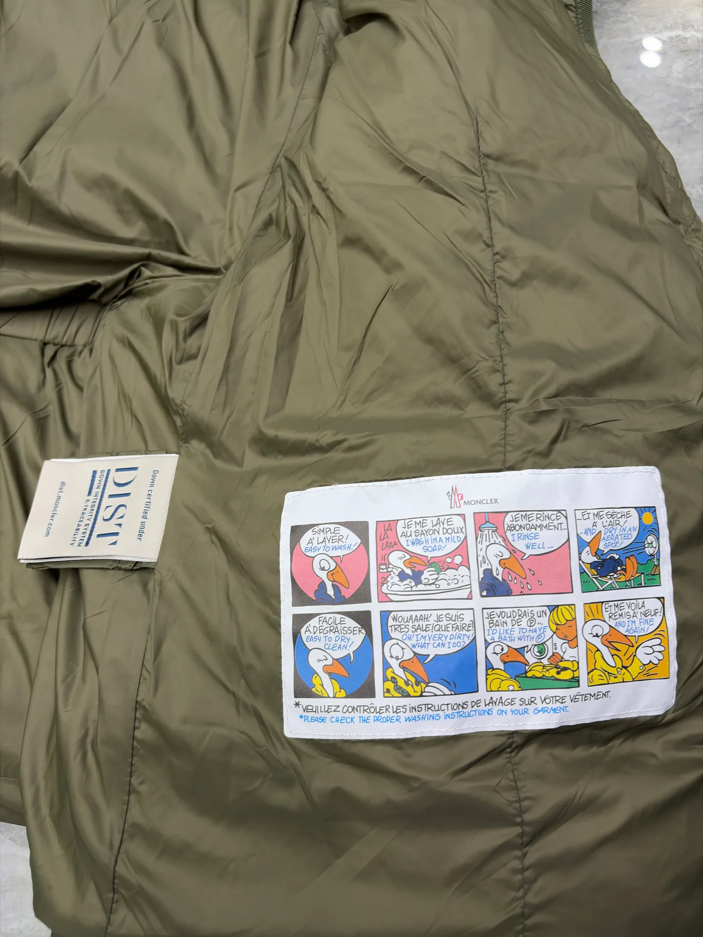 Women's Jackets And Down Jackets MONCLER 17801595