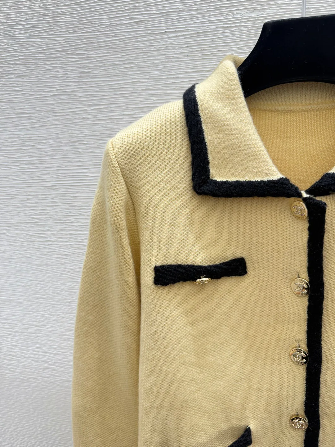 Women's Jumpers And Sweaters CHANEL 18185282