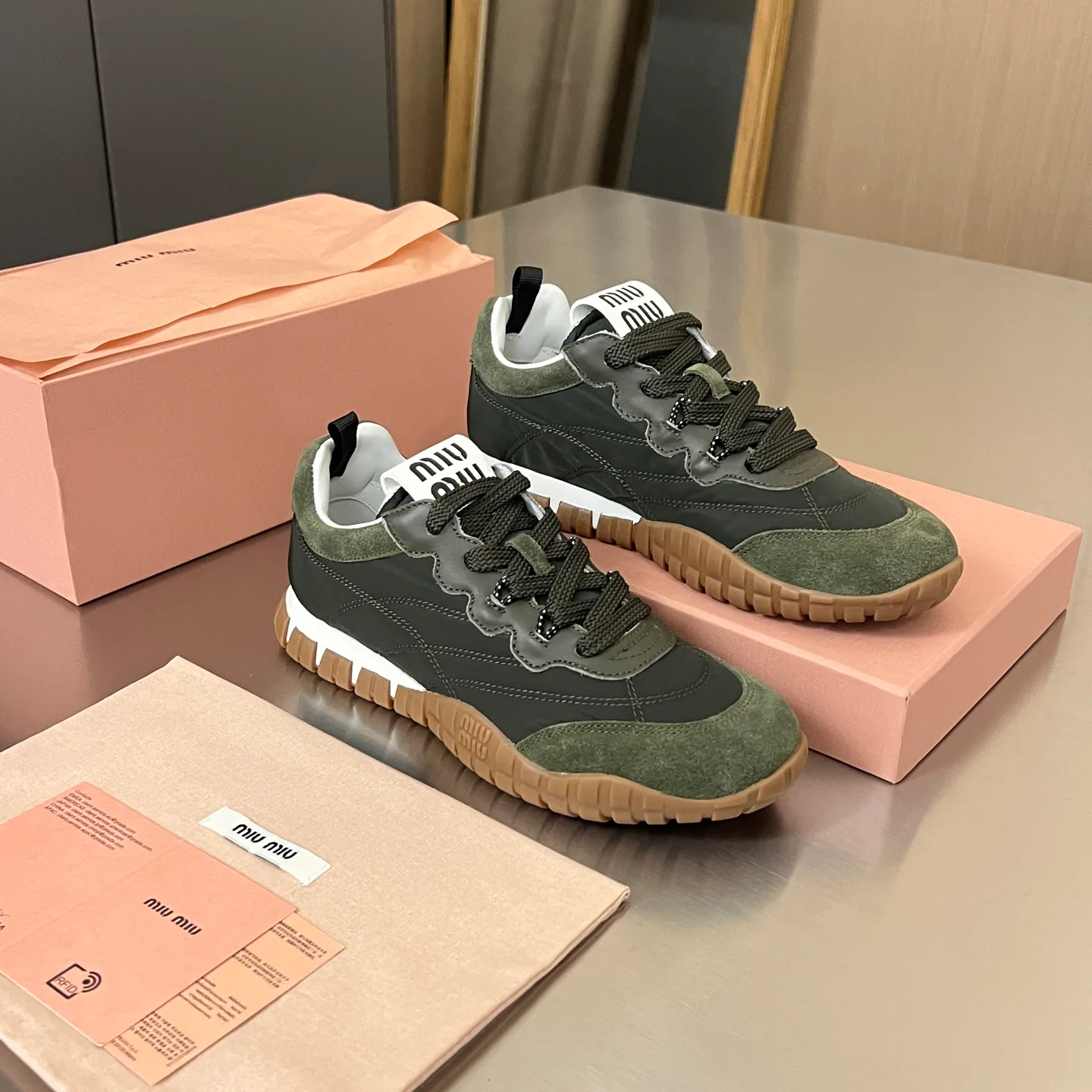 Women's Sneakers MIU MIU 17968639