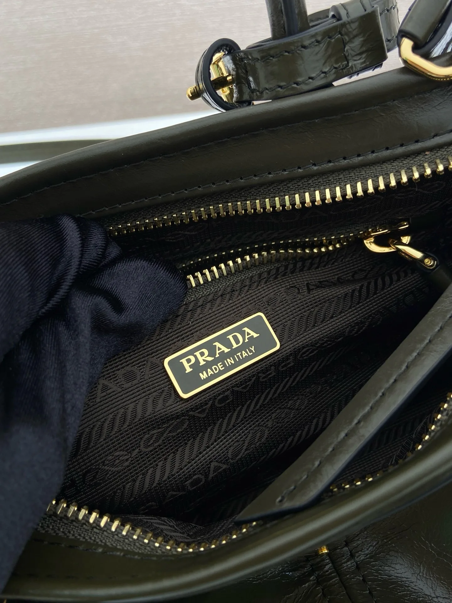 Women's Classic Handbags PRADA 18184672