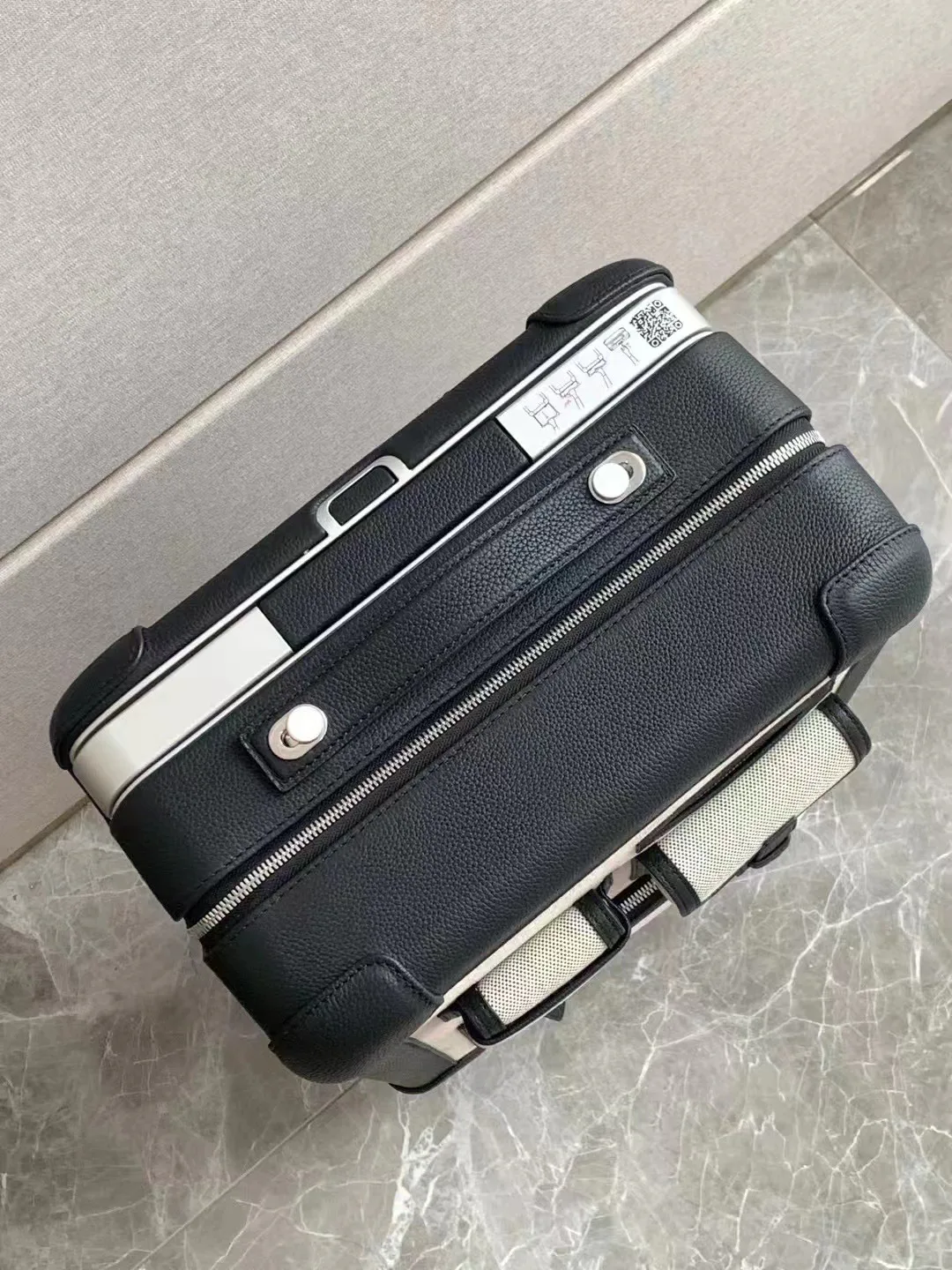 Suitcases HERMES 17852226