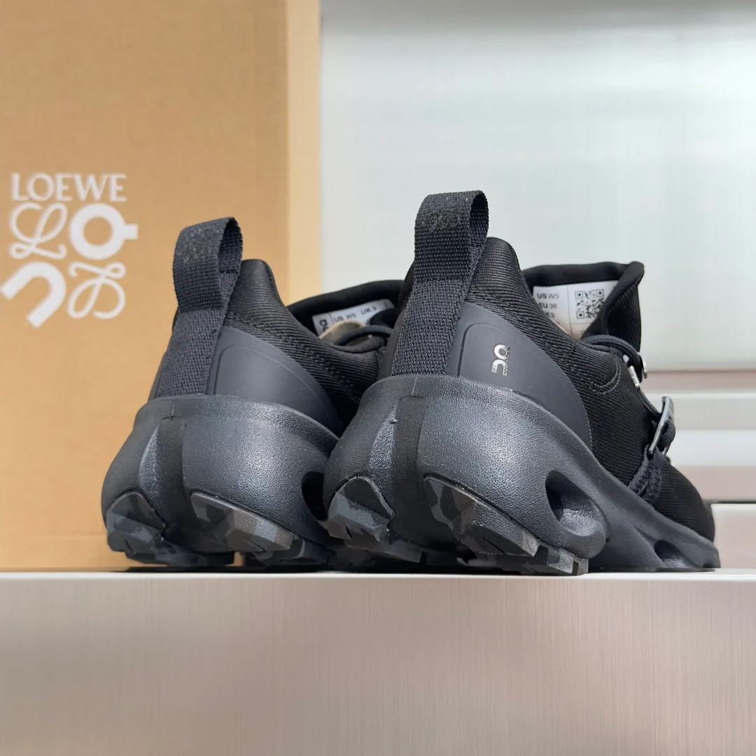 Women's Sneakers LOEWE 18311506