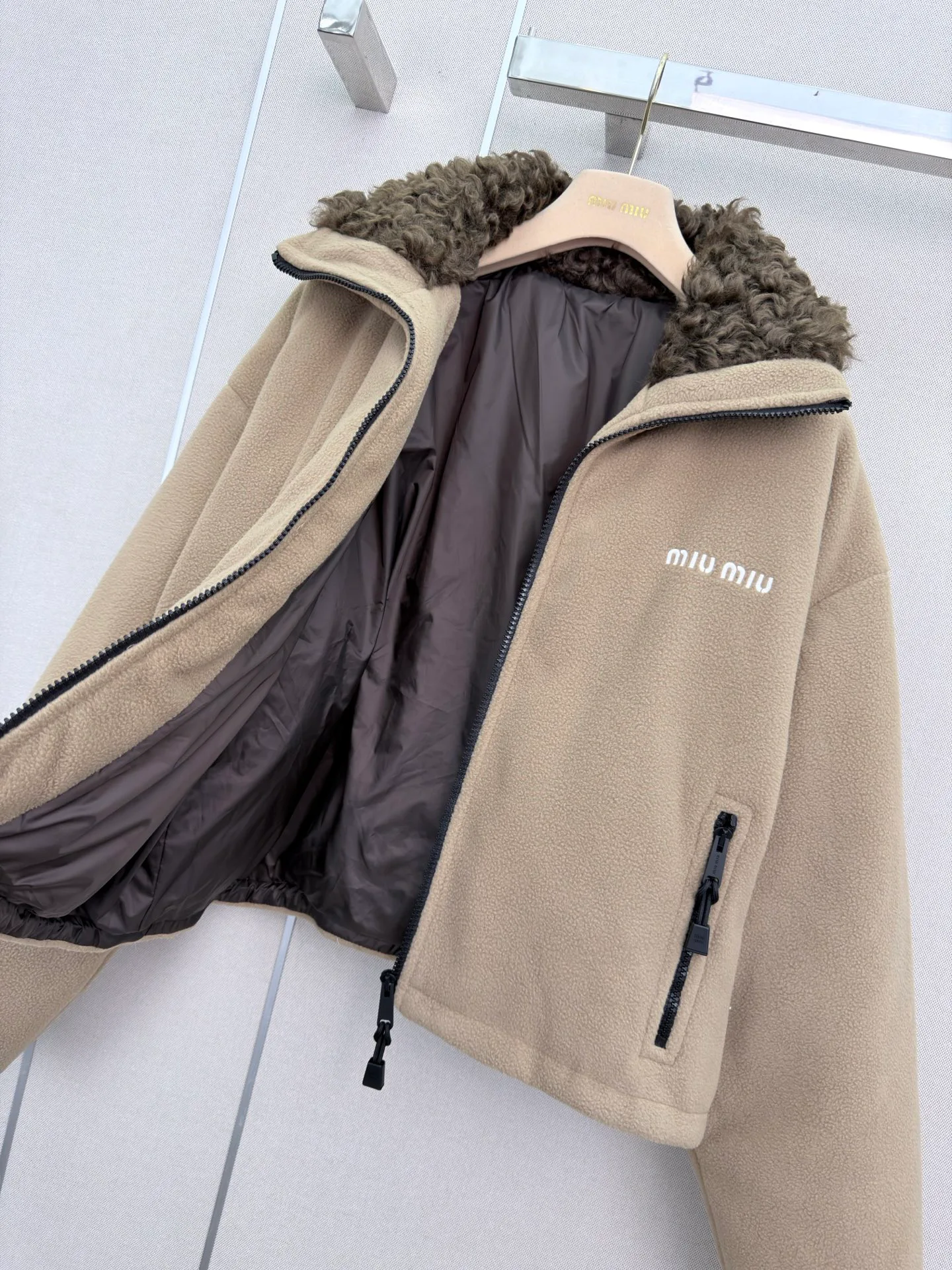 Women's Jackets And Down Jackets MIU MIU 18023007